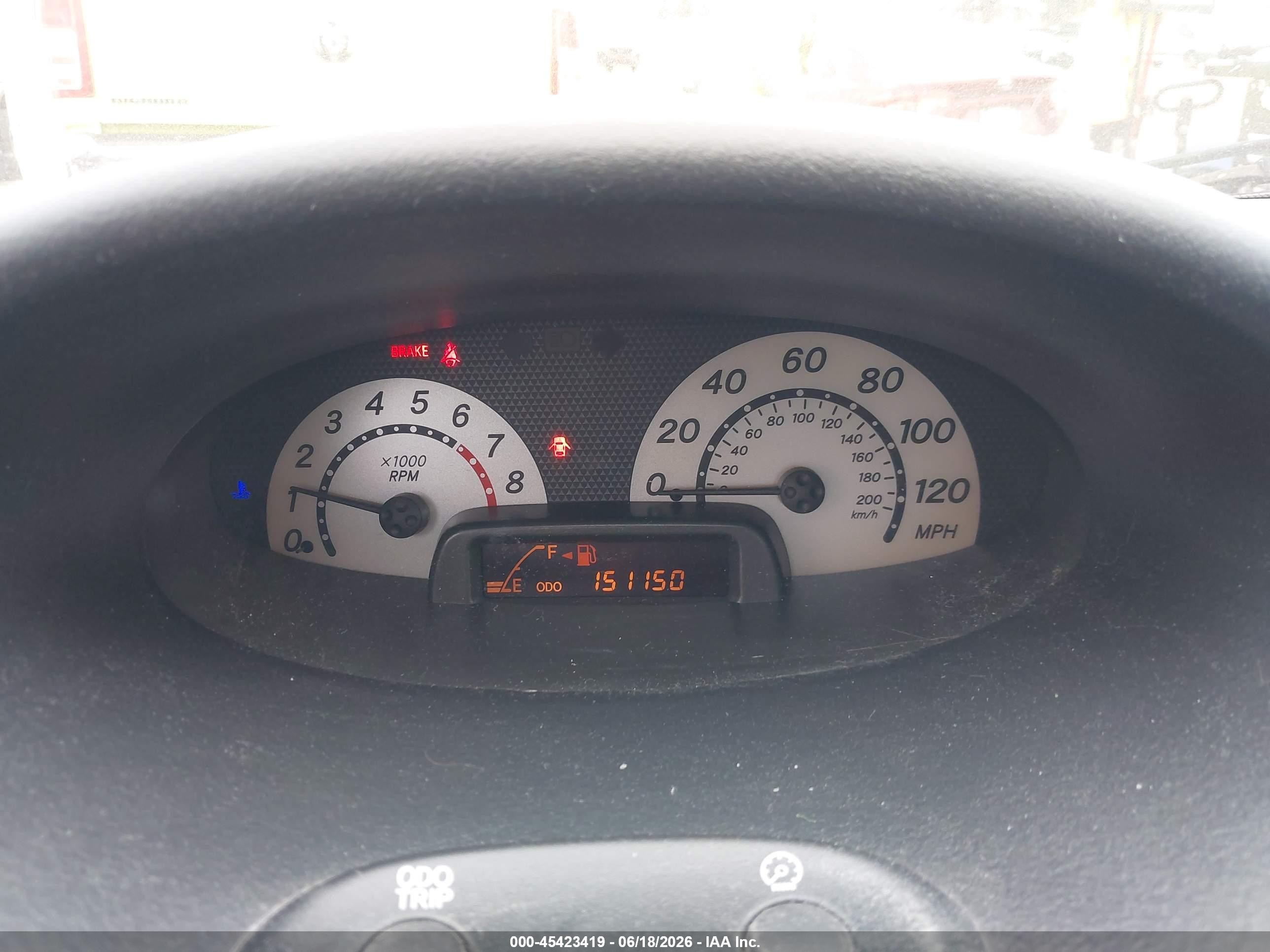 2005 Toyota Echo   Silver vin: JTDBT123750361827