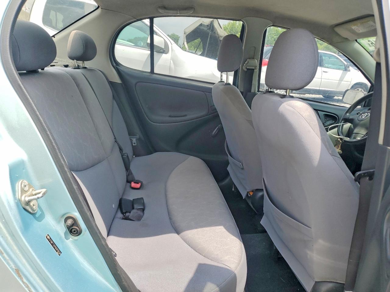 2005 Toyota Echo Base Turquoise vin: JTDBT123750373136