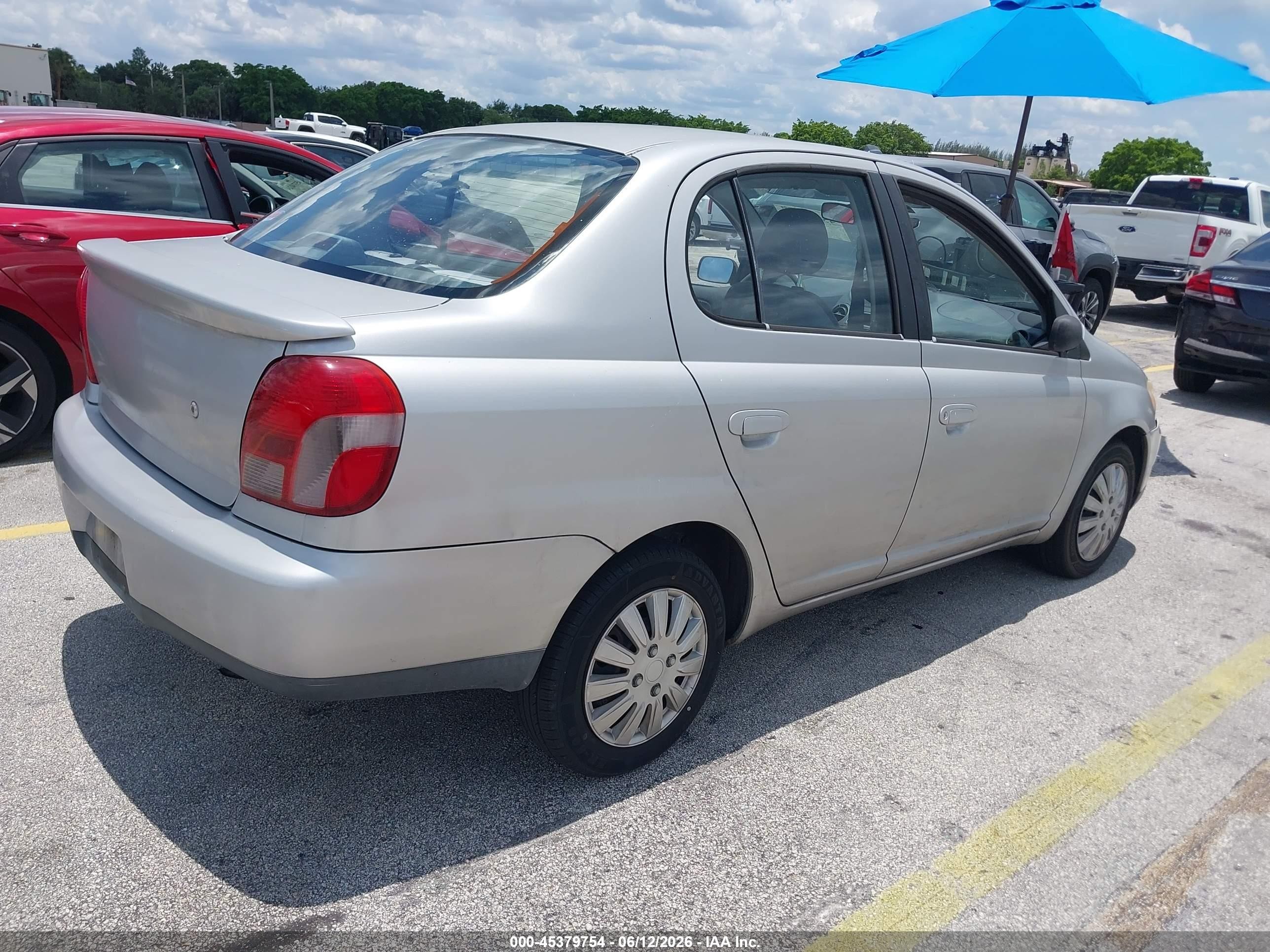 2001 Toyota Echo   Silver vin: JTDBT123810169262