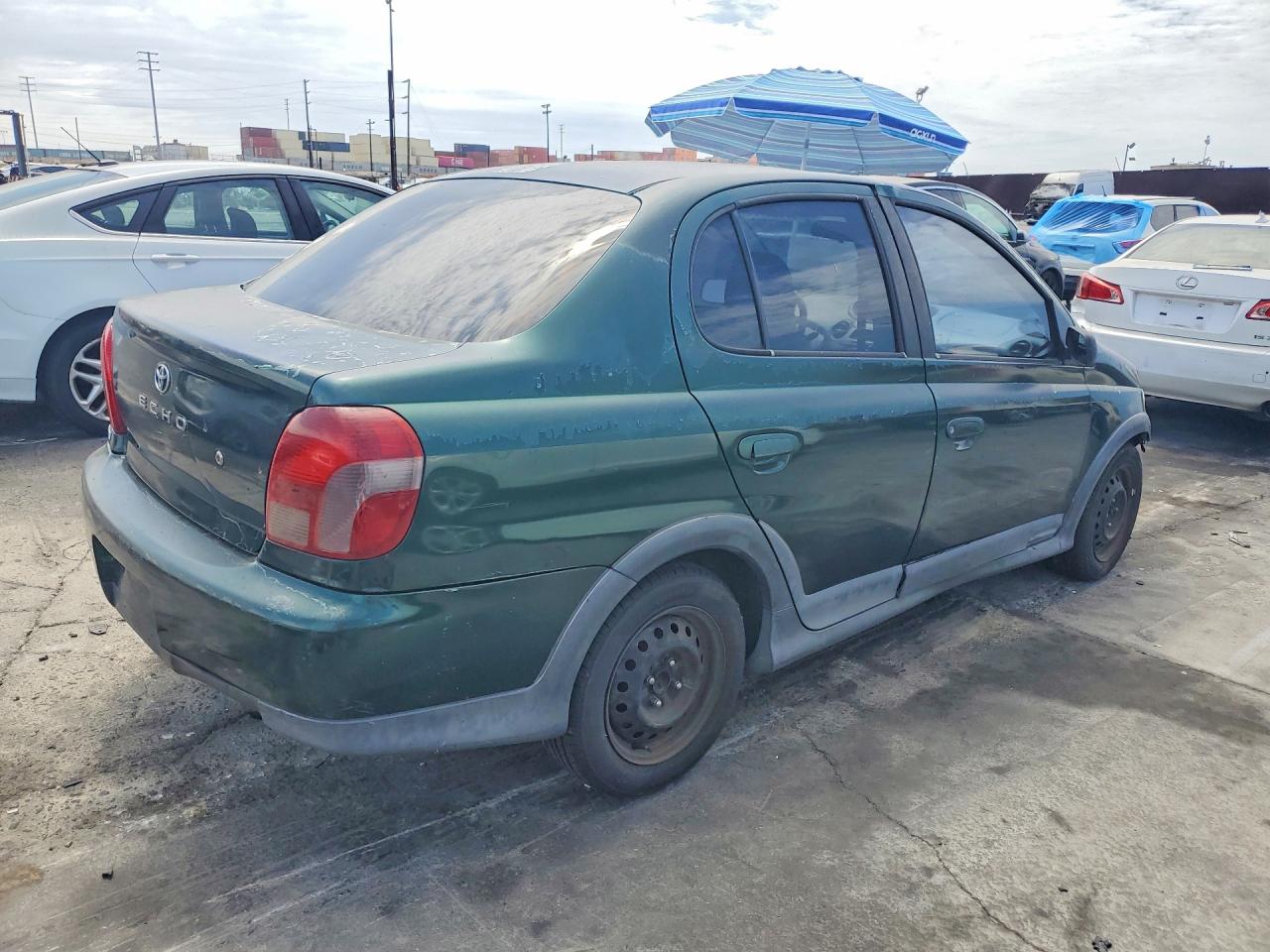 2001 Toyota Echo Base Green vin: JTDBT123810172341