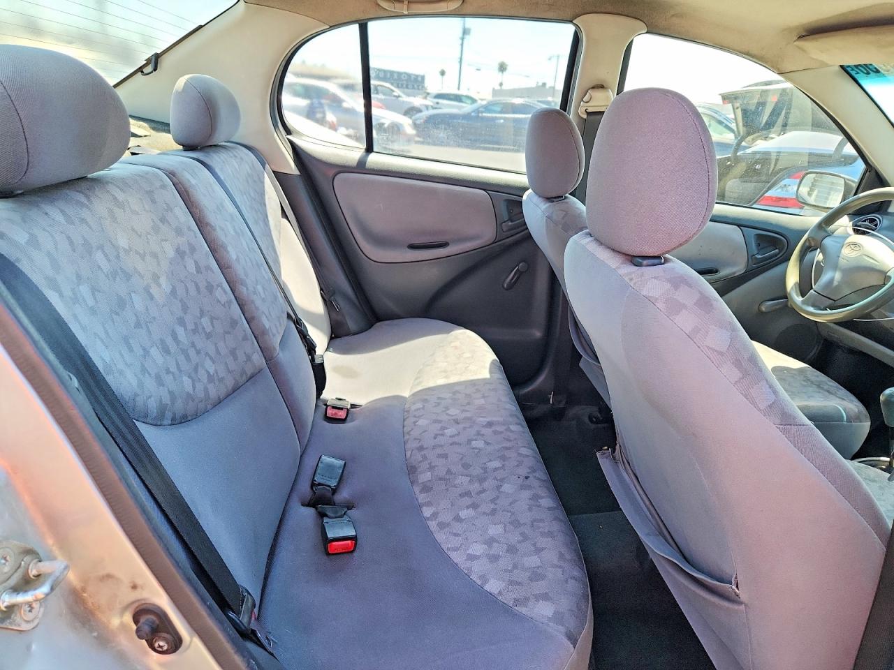 2002 Toyota Echo Silver vin: JTDBT123920202464