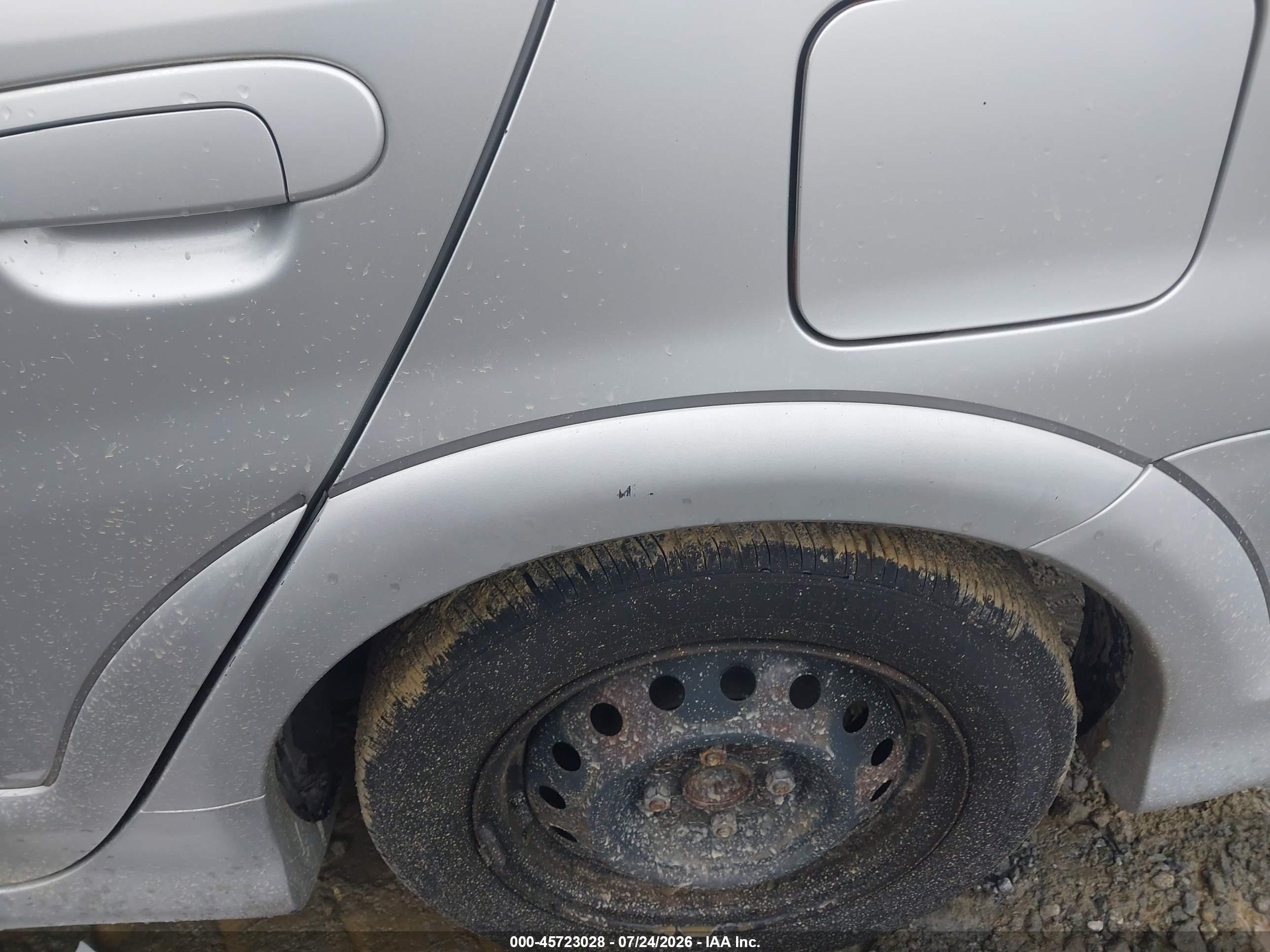 2003 Toyota Echo   Silver vin: JTDBT123930267705