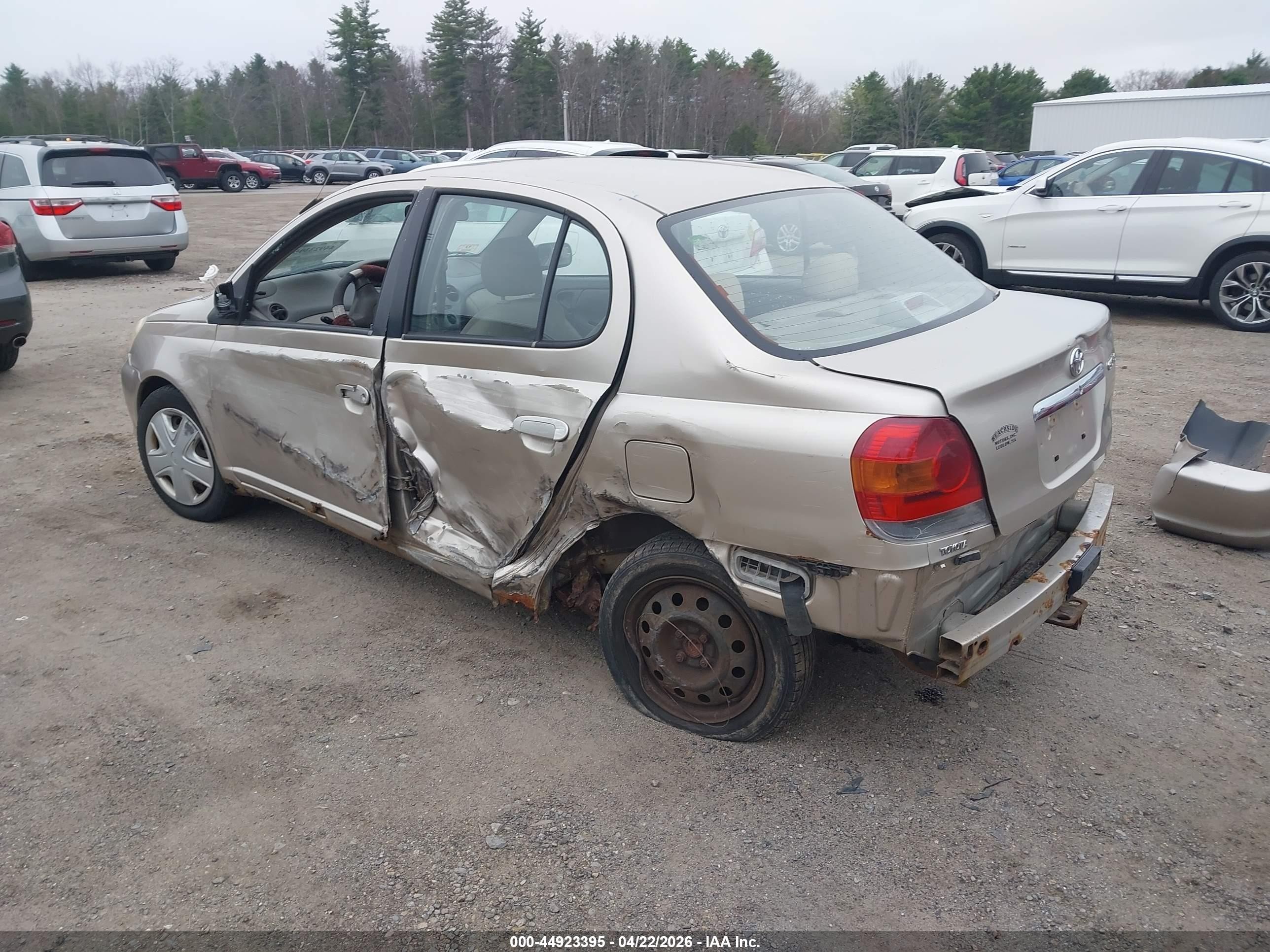 2005 Toyota Echo   Gold vin: JTDBT123950352627