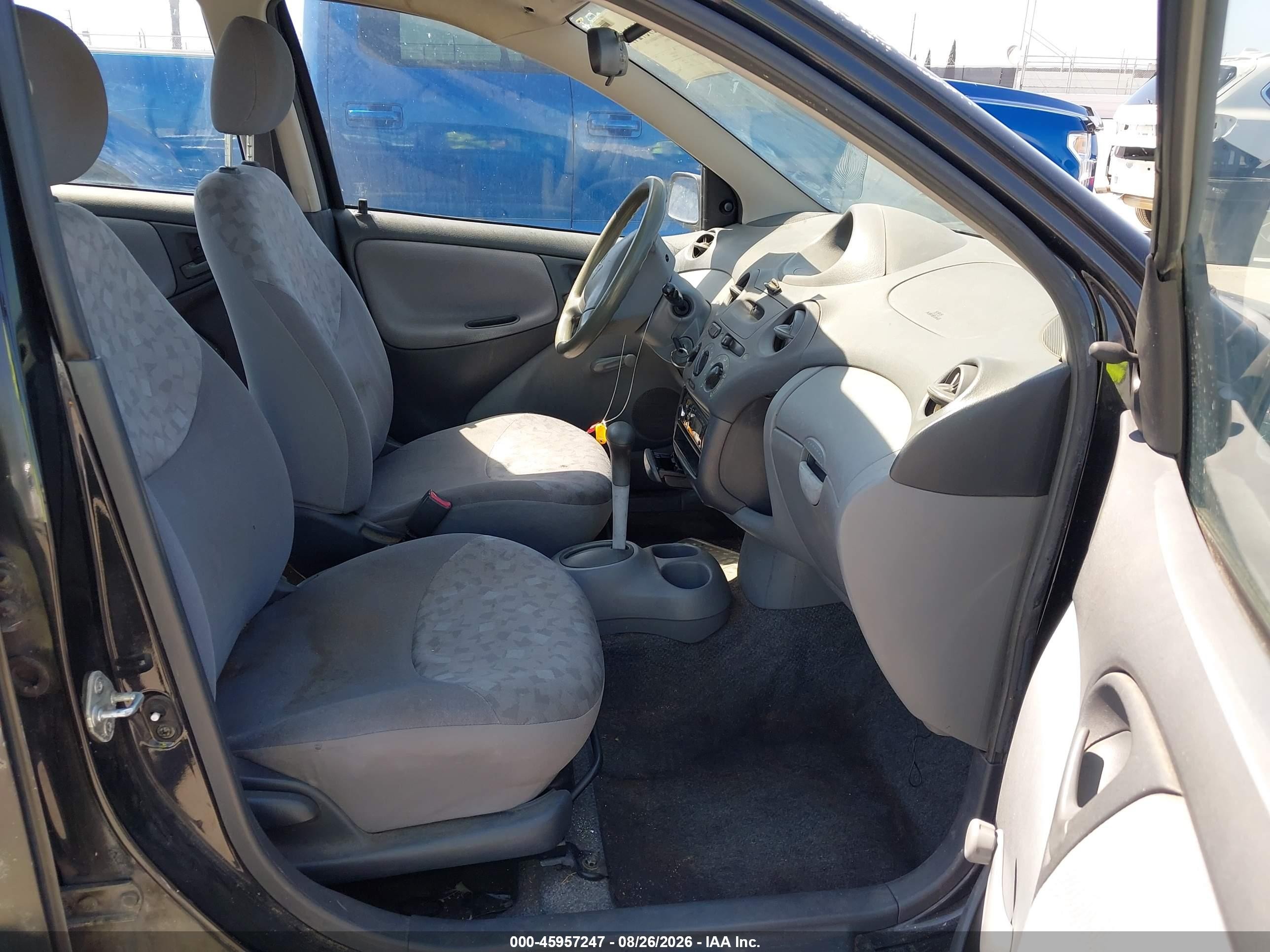 2000 Toyota Echo   Black vin: JTDBT1239Y0004203