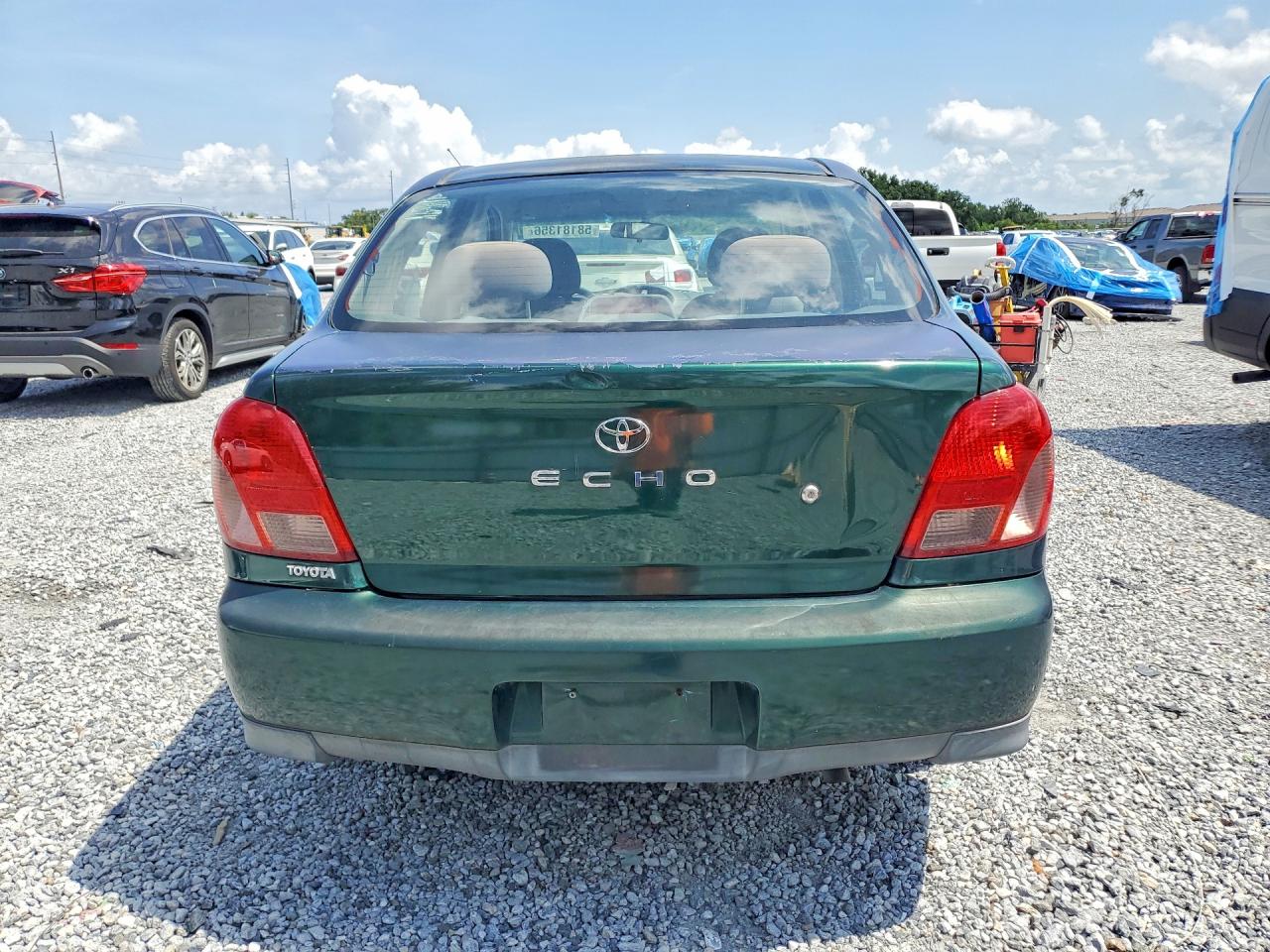 2001 Toyota Echo Base Green vin: JTDBT123X10158392