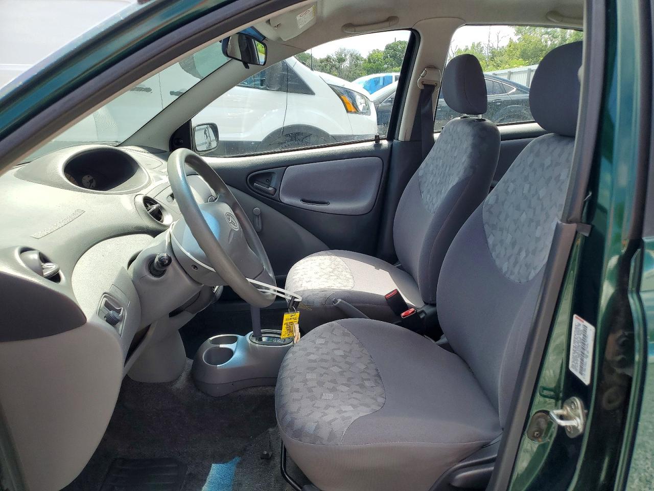 2001 Toyota Echo Base Green vin: JTDBT123X10158392