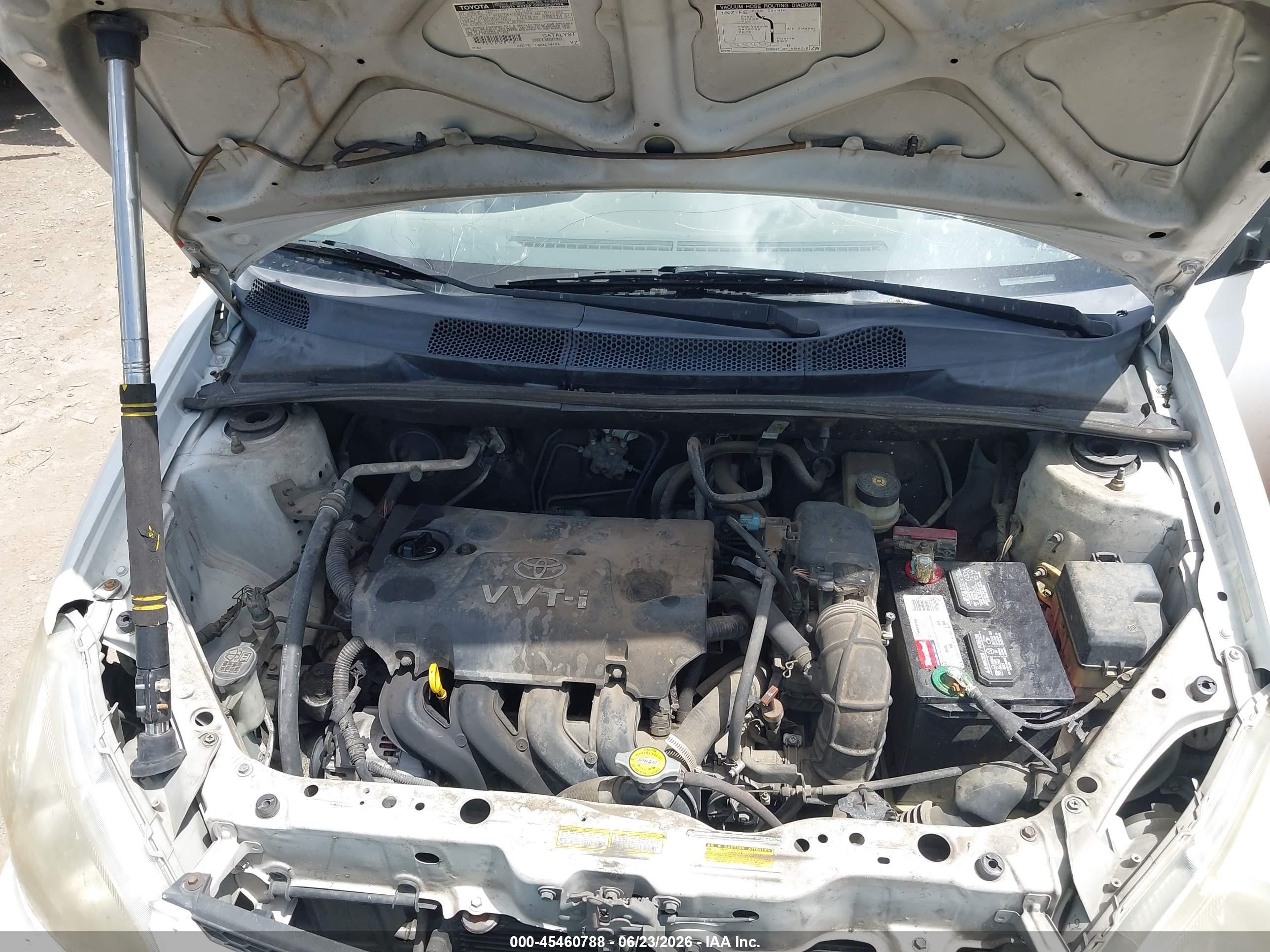 2003 Toyota Echo   Белый vin: JTDBT123X35045127