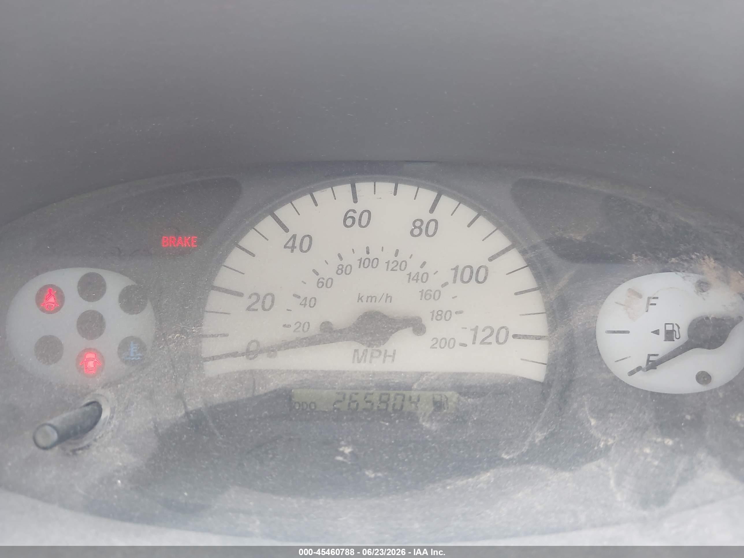 2003 Toyota Echo   Белый vin: JTDBT123X35045127