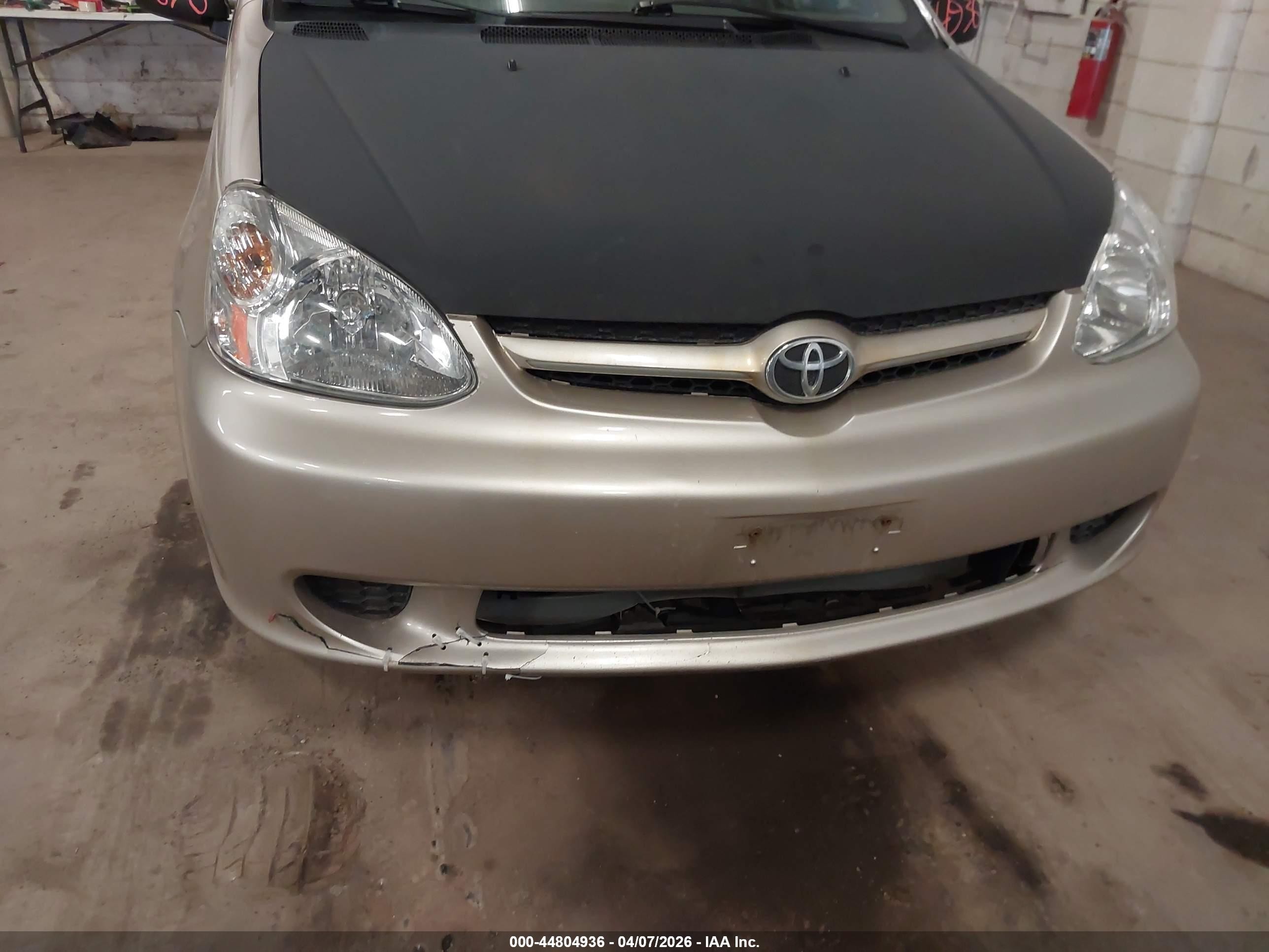 2004 Toyota Echo Champagne vin: JTDBT123X40321370