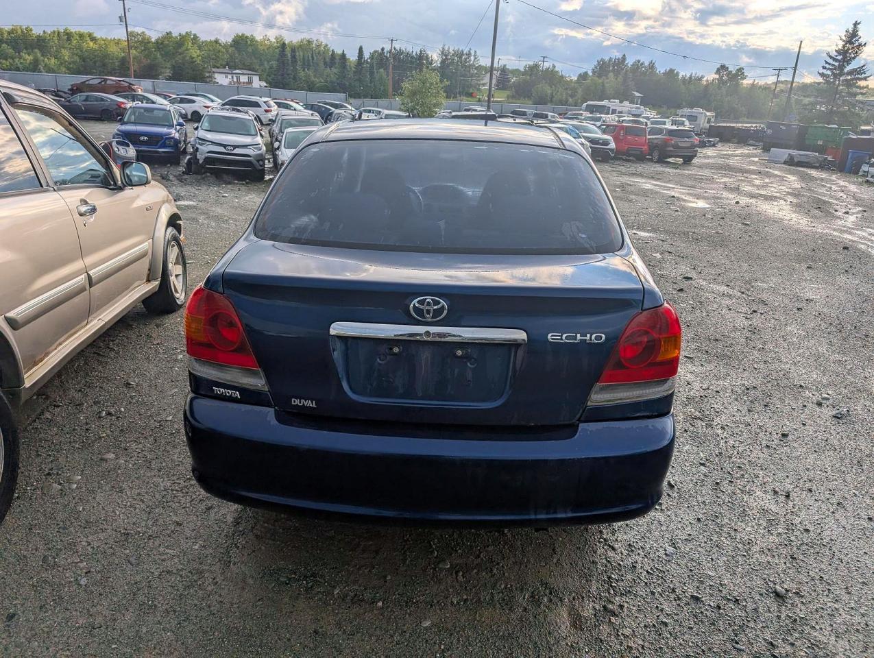 2005 Toyota Echo Base Blue vin: JTDBT123X50384230