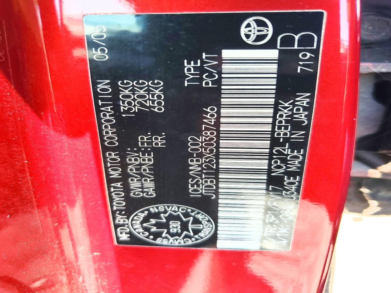 2005 Toyota Echo Base Red vin: JTDBT123X50387466