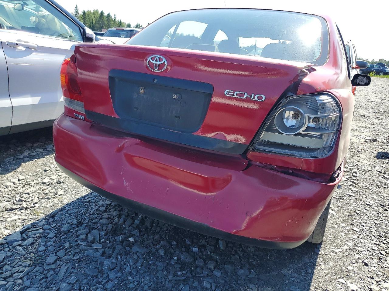 2005 Toyota Echo Base Red vin: JTDBT123X50387466