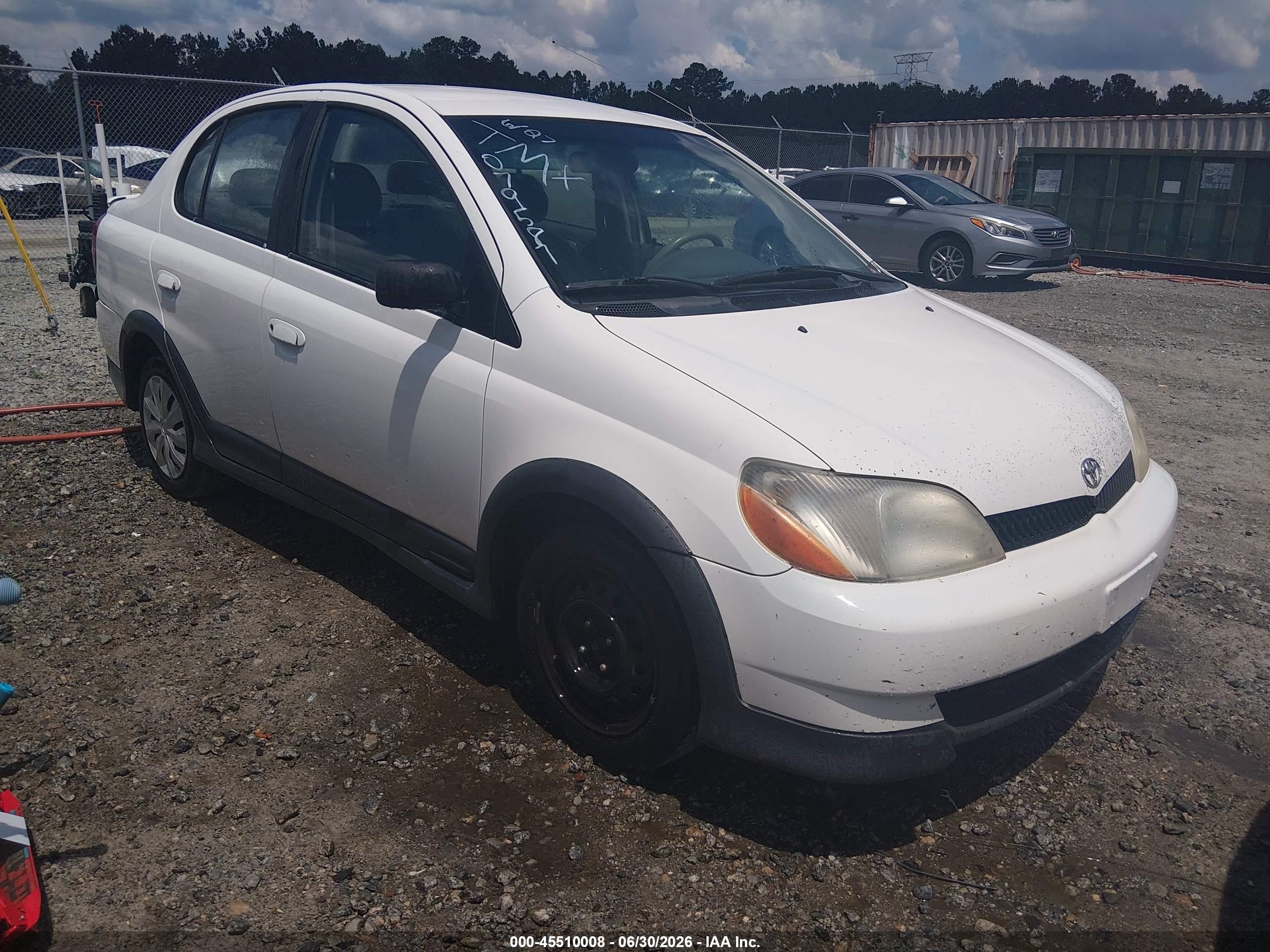 2000 Toyota Echo   White vin: JTDBT123XY0079587