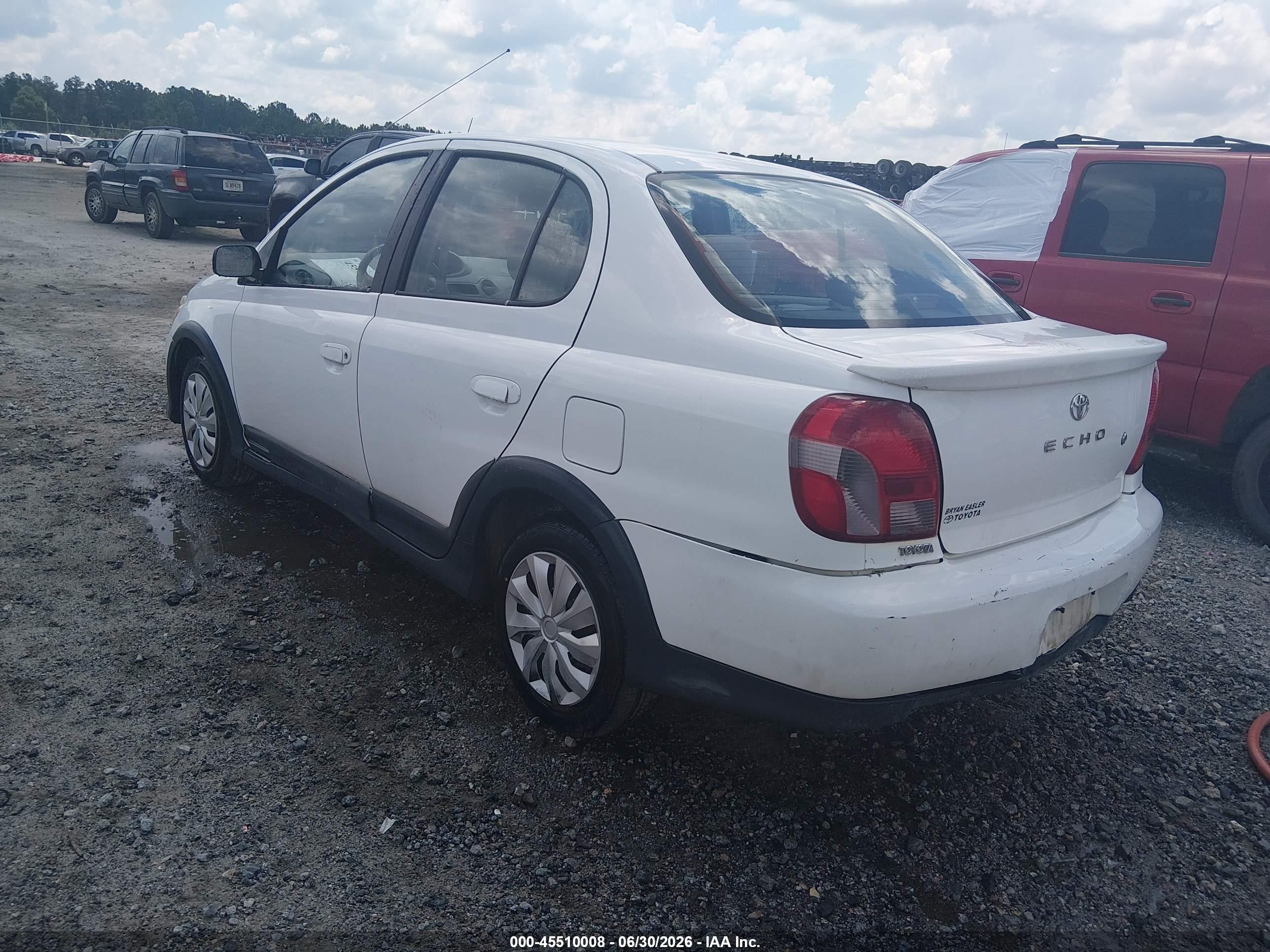 2000 Toyota Echo   White vin: JTDBT123XY0079587