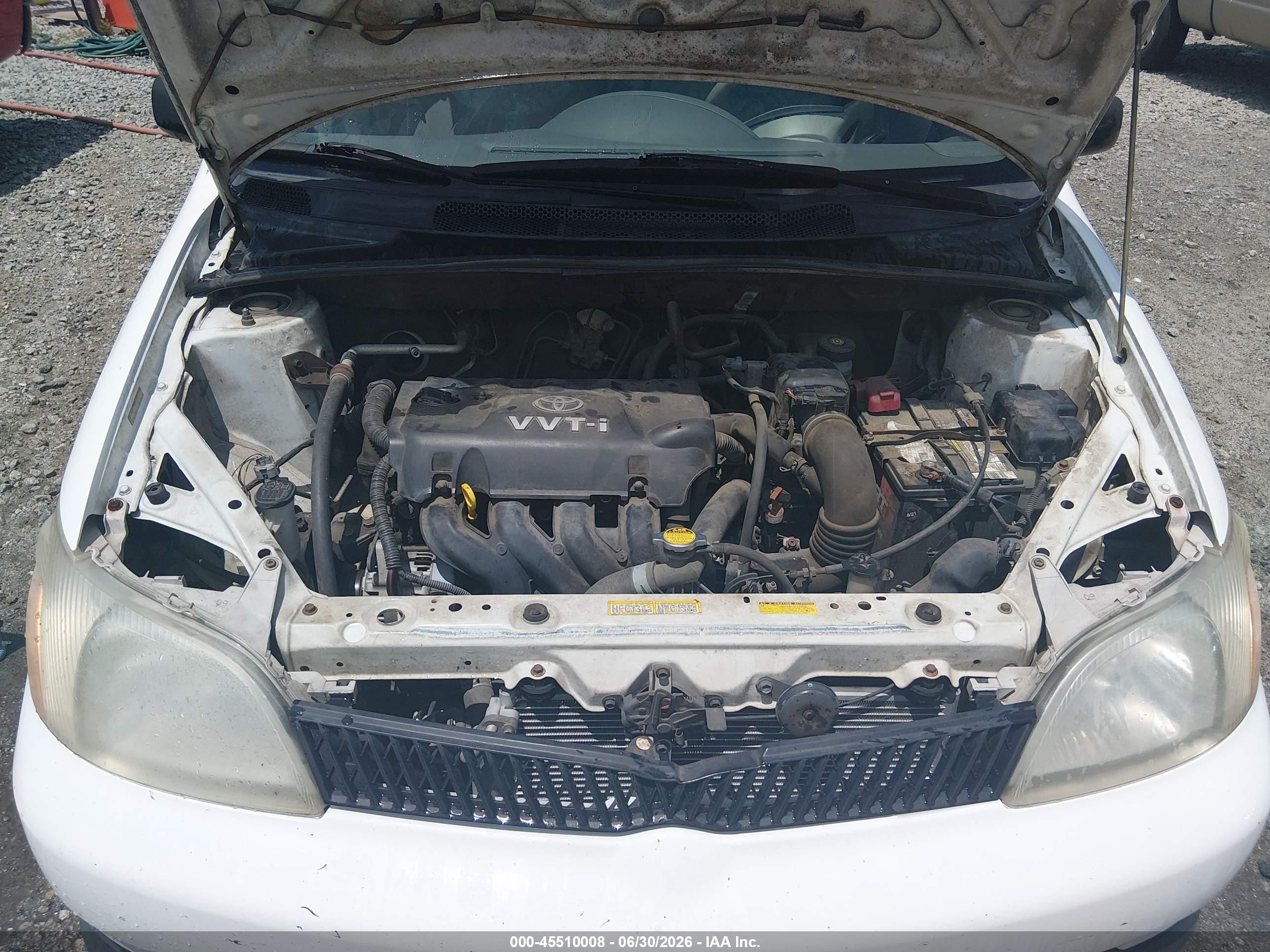 2000 Toyota Echo   White vin: JTDBT123XY0079587