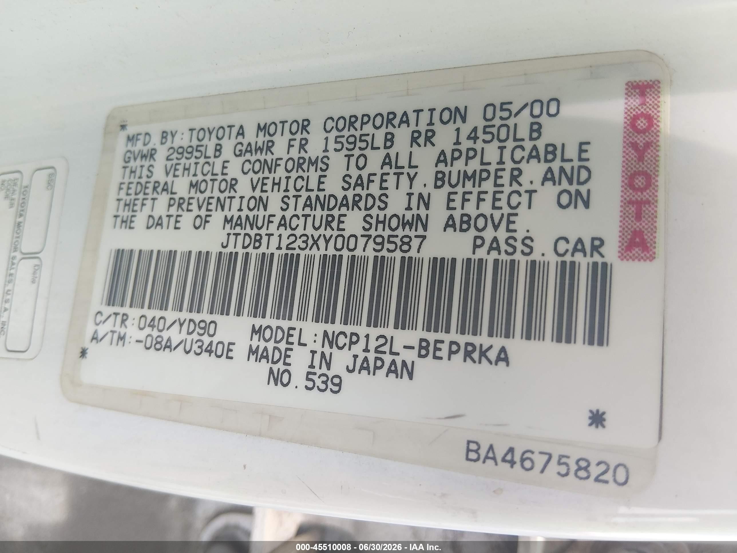 2000 Toyota Echo   White vin: JTDBT123XY0079587