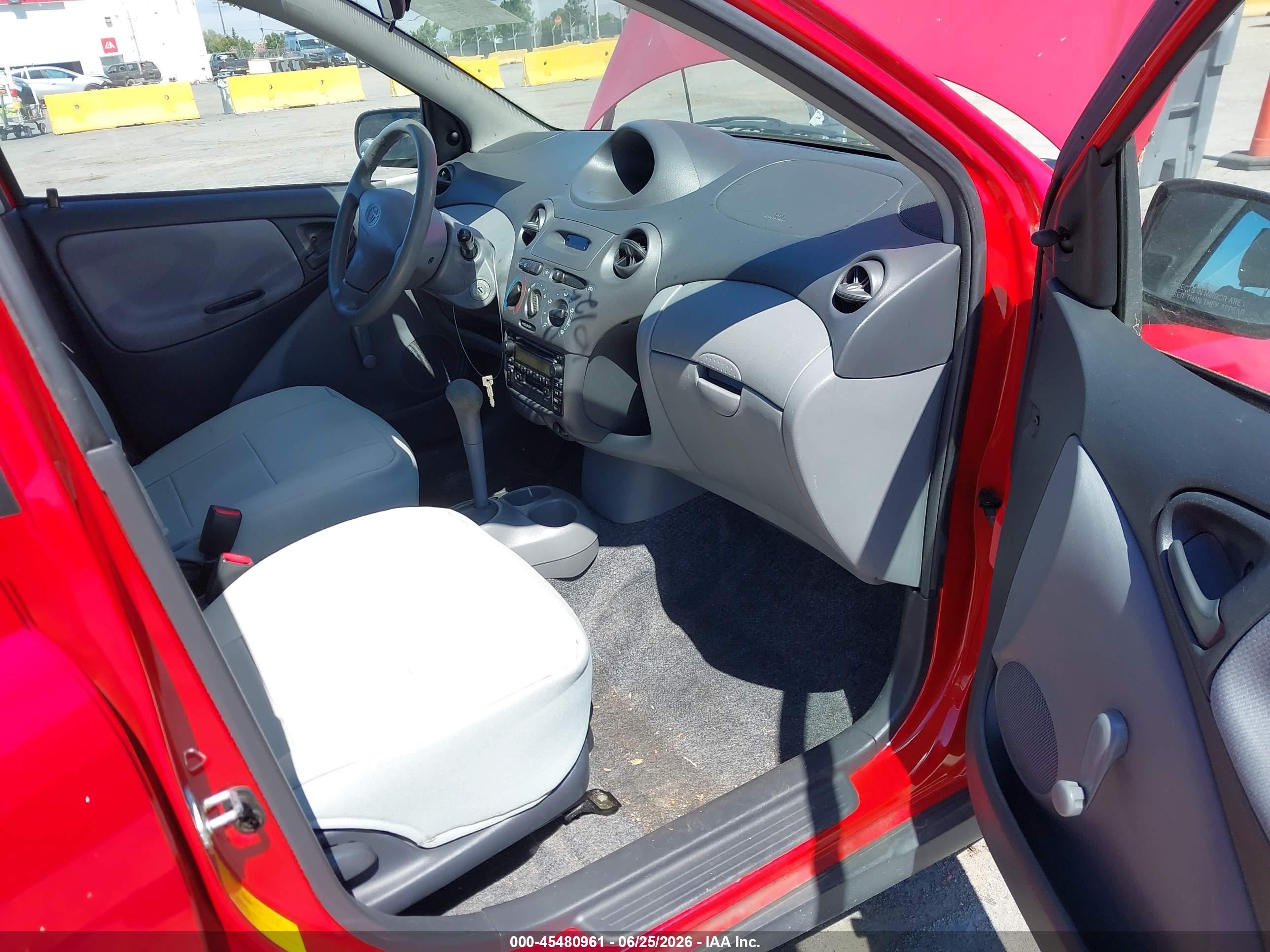 2001 Toyota Echo   Red vin: JTDBT183910163249