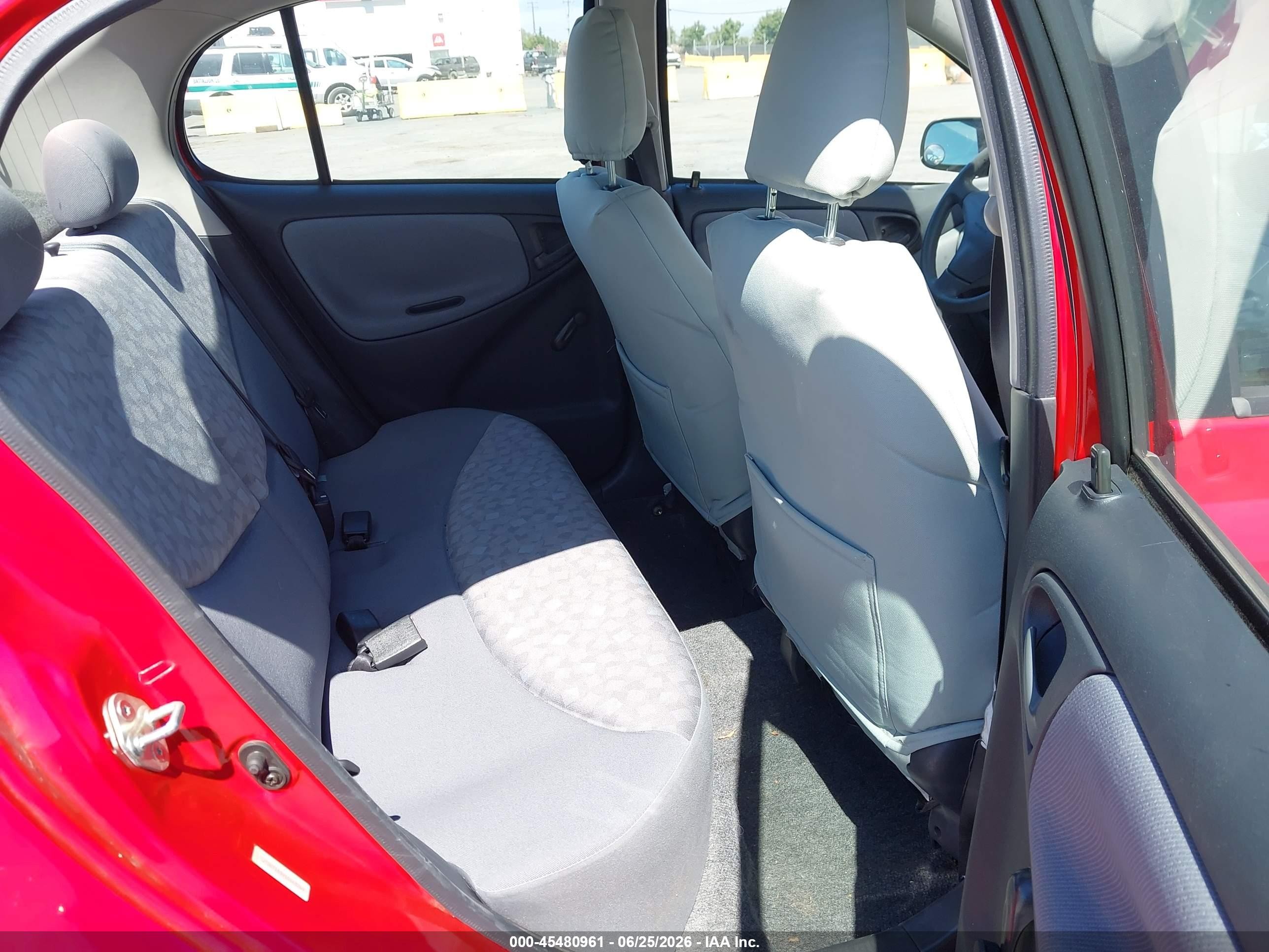 2001 Toyota Echo   Red vin: JTDBT183910163249