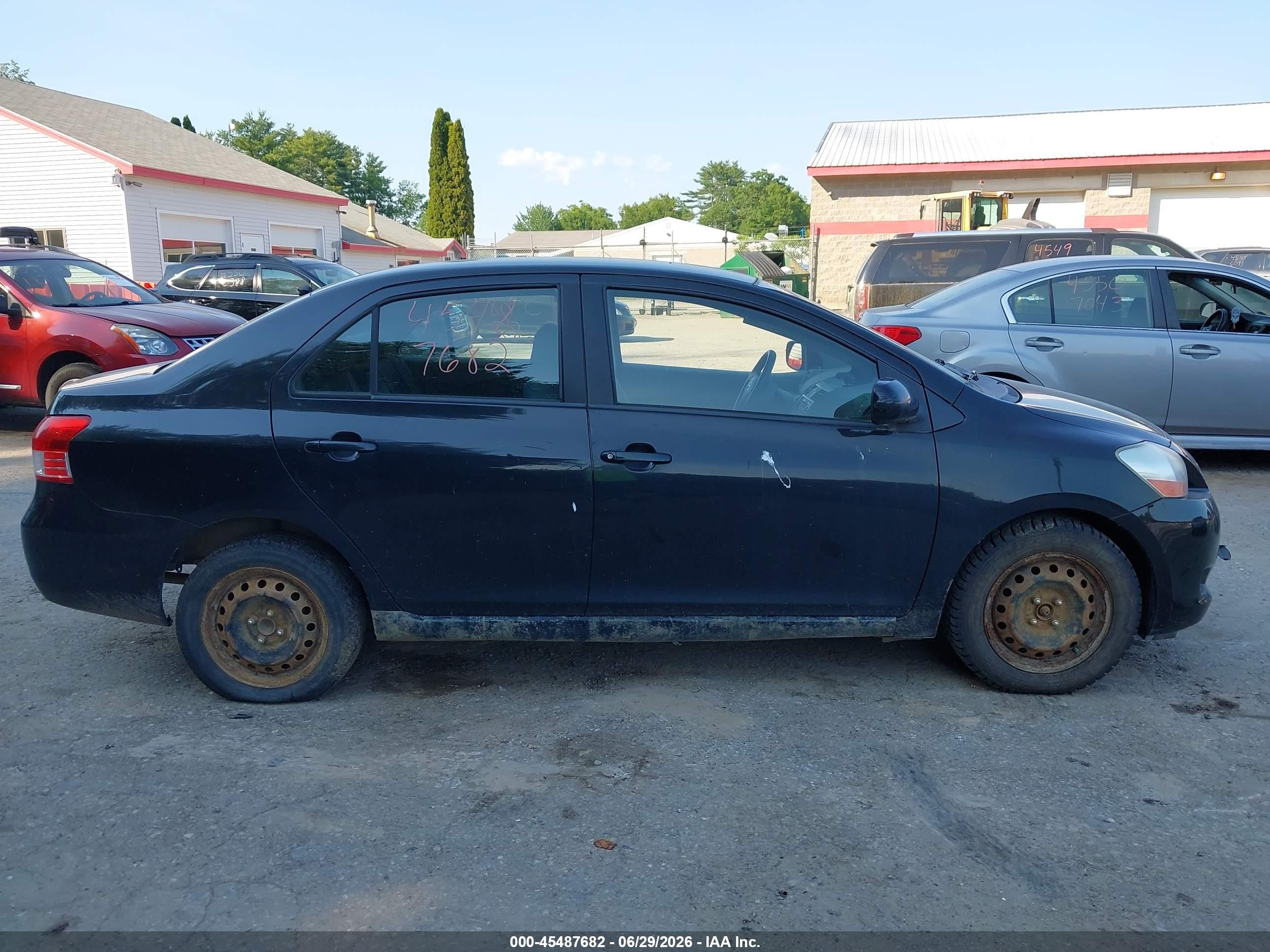 2010 Toyota Yaris   Black vin: JTDBT4K30A1360699