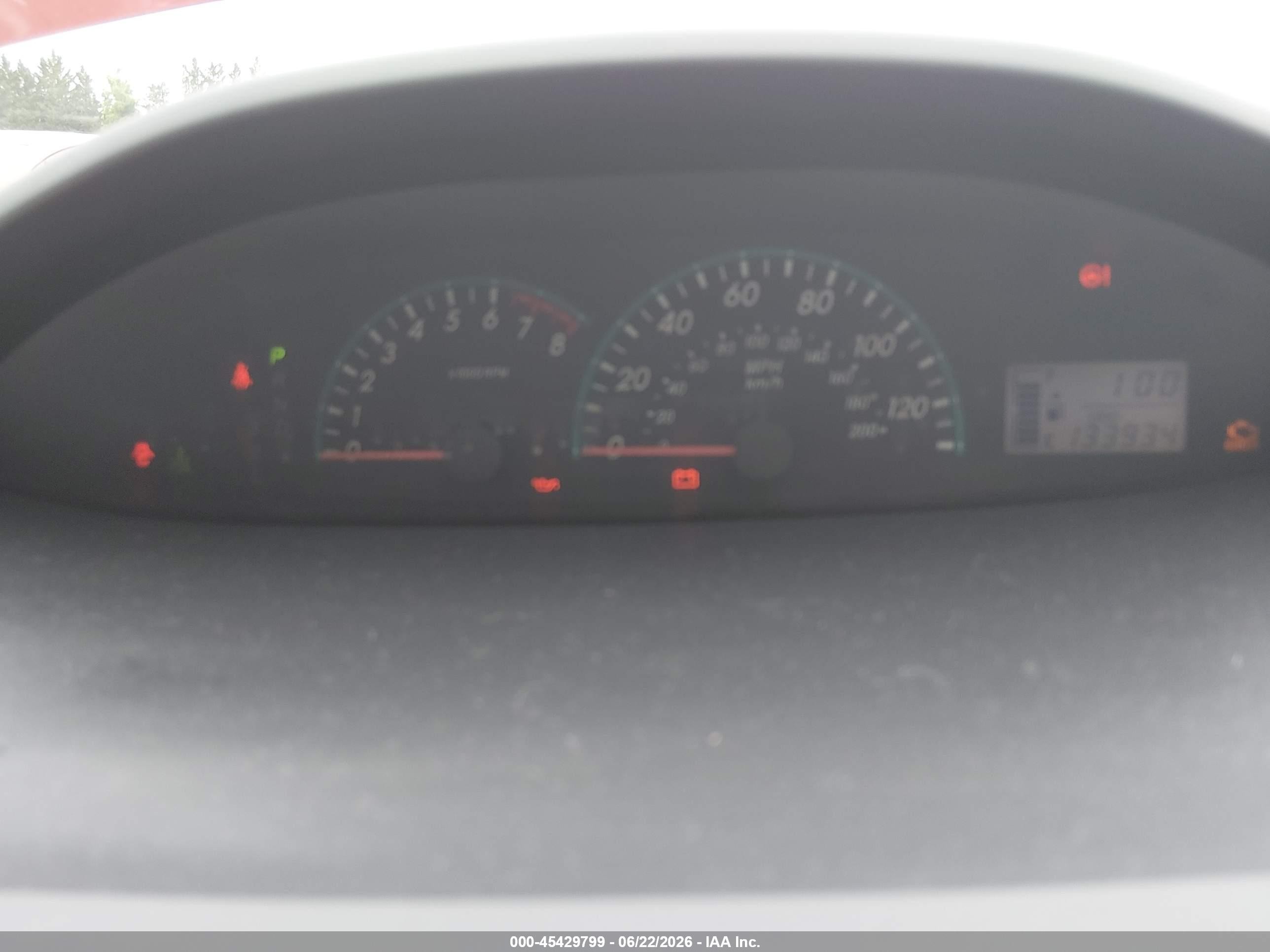 2010 Toyota Yaris   Red vin: JTDBT4K30A1361920