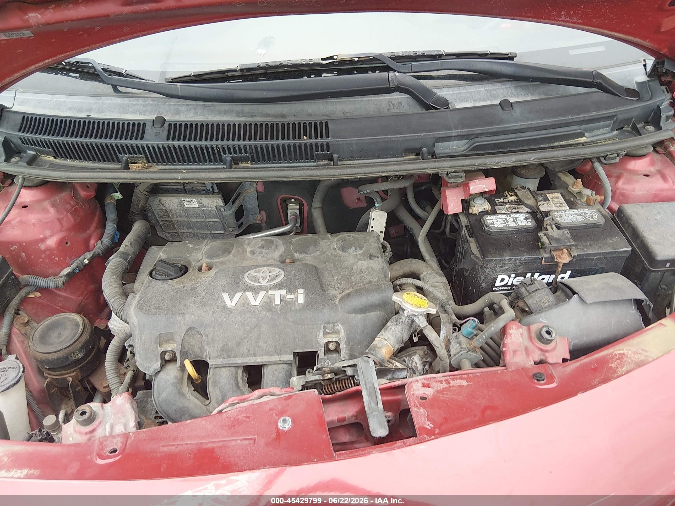 2010 Toyota Yaris   Red vin: JTDBT4K30A1361920