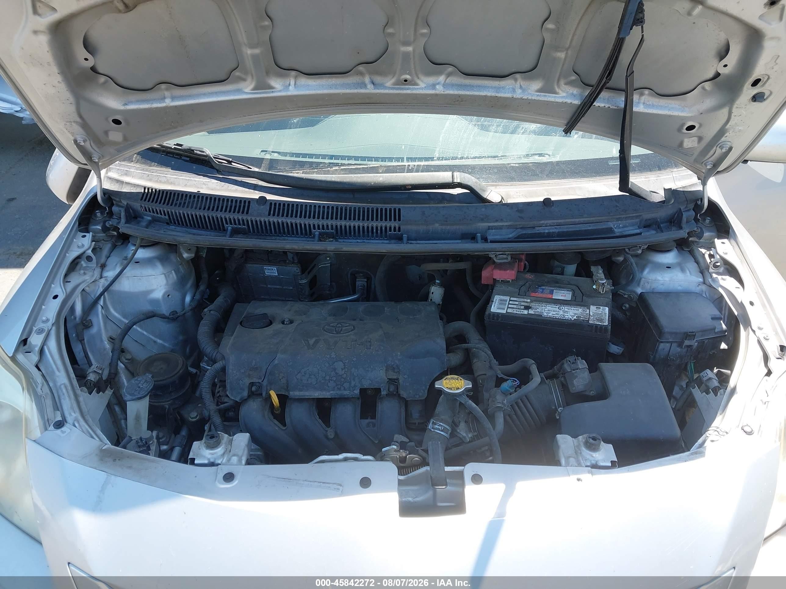 2012 Toyota Yaris   Silver vin: JTDBT4K30CL010187