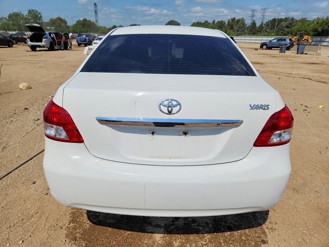 2012 Toyota Yaris Fleet White vin: JTDBT4K30CL024607