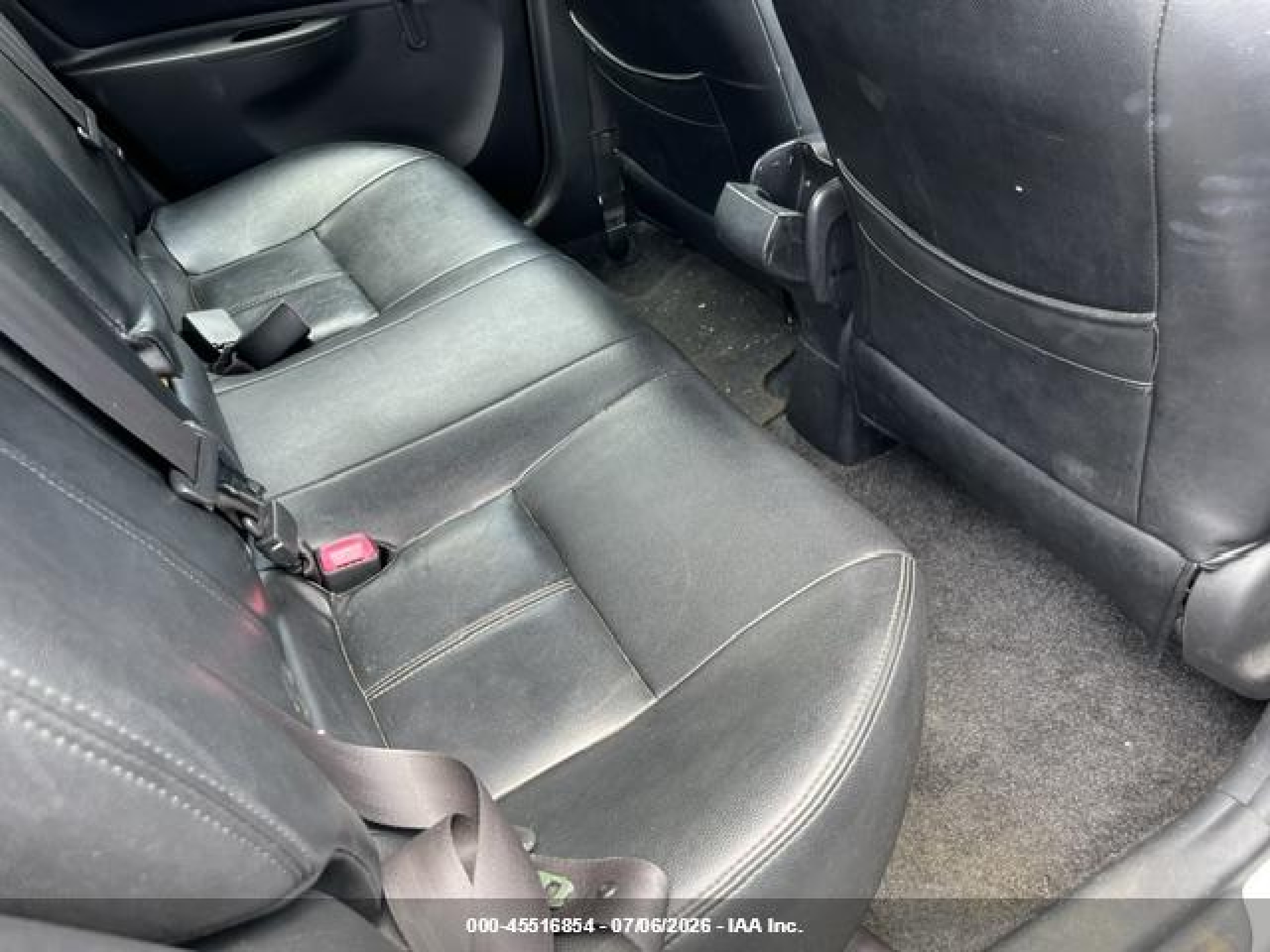 2010 Toyota Yaris   vin: JTDBT4K31A1357522