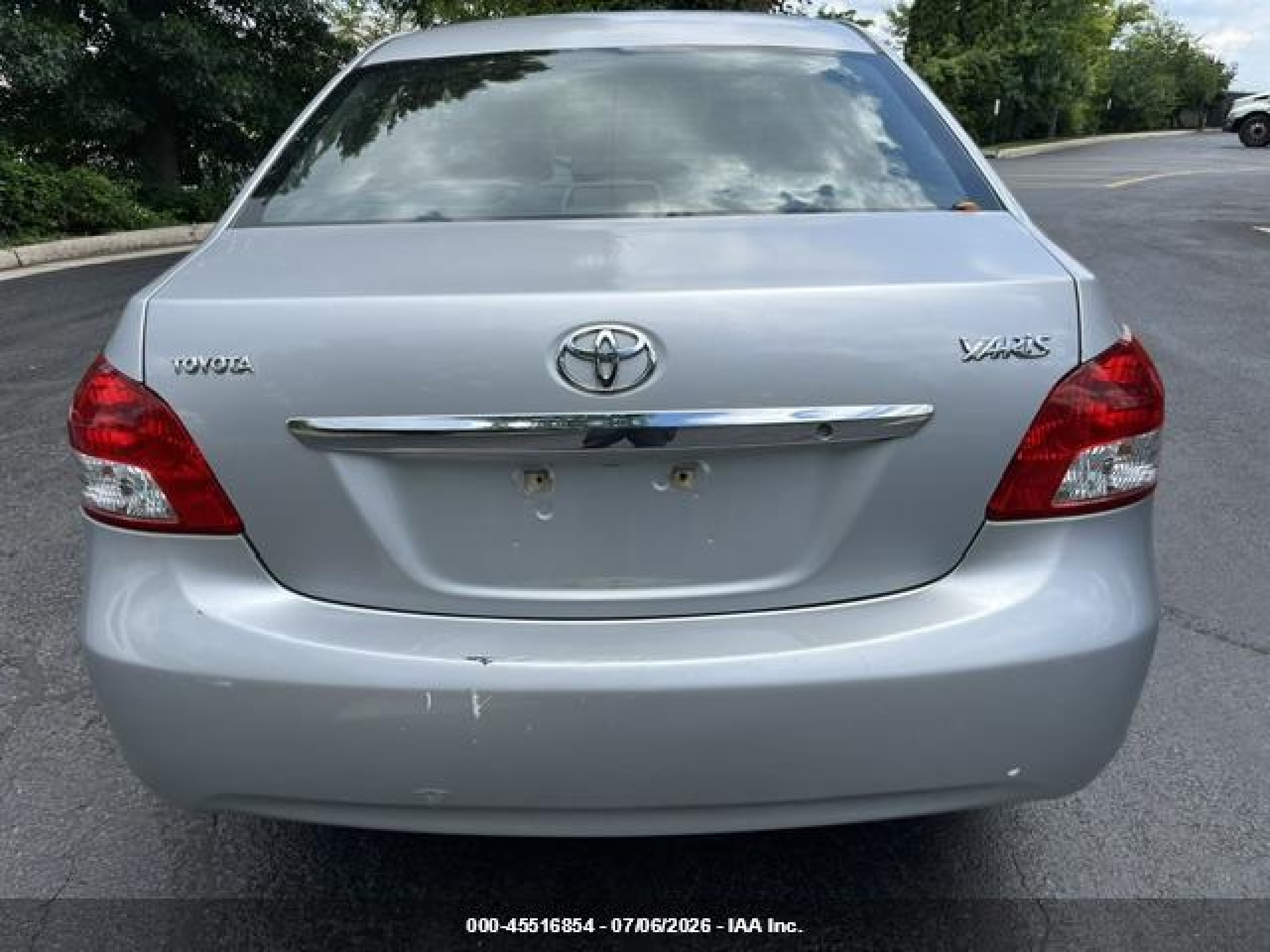 2010 Toyota Yaris   vin: JTDBT4K31A1357522