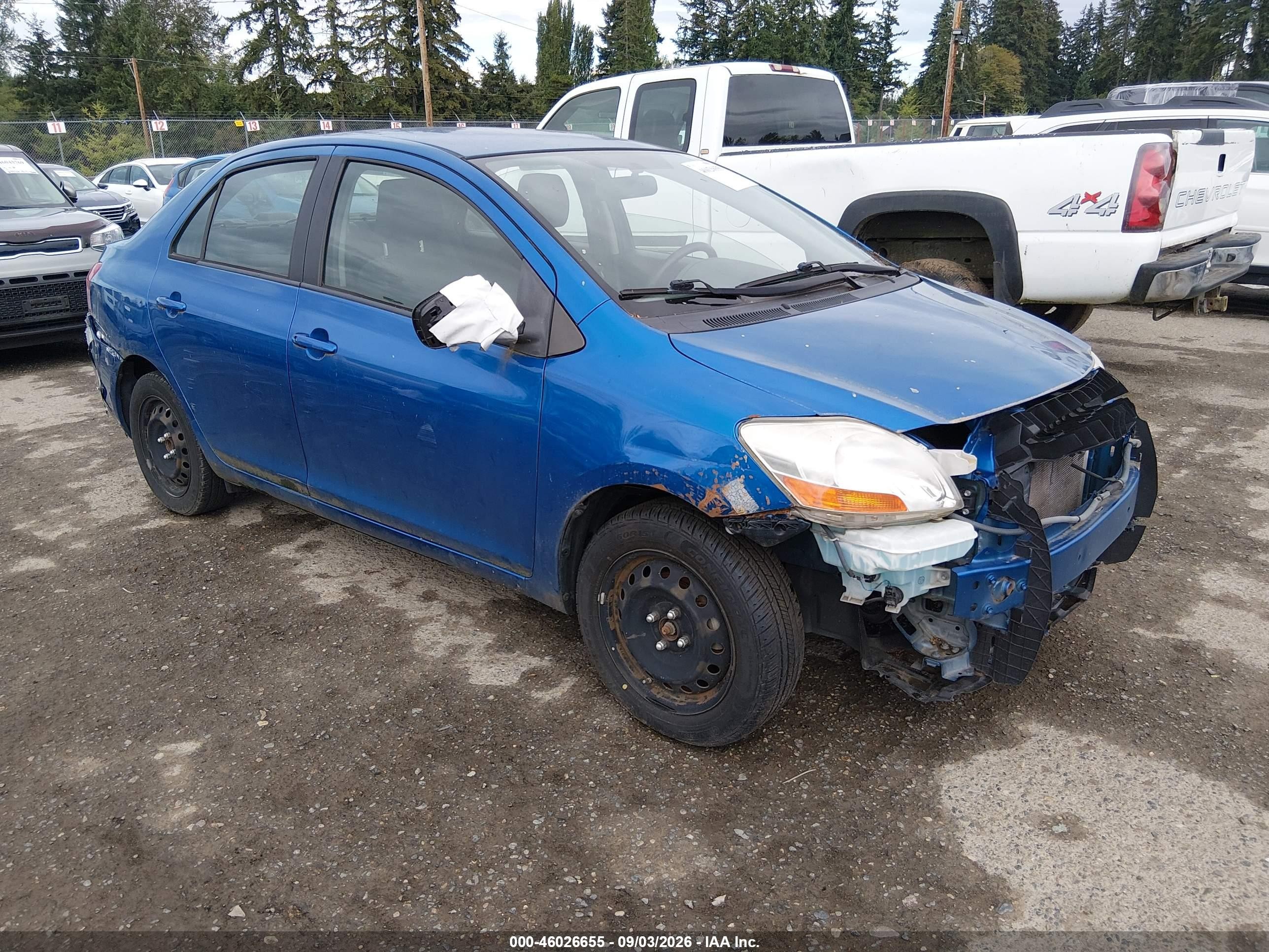 2010 Toyota Yaris   Blue vin: JTDBT4K31A1359495