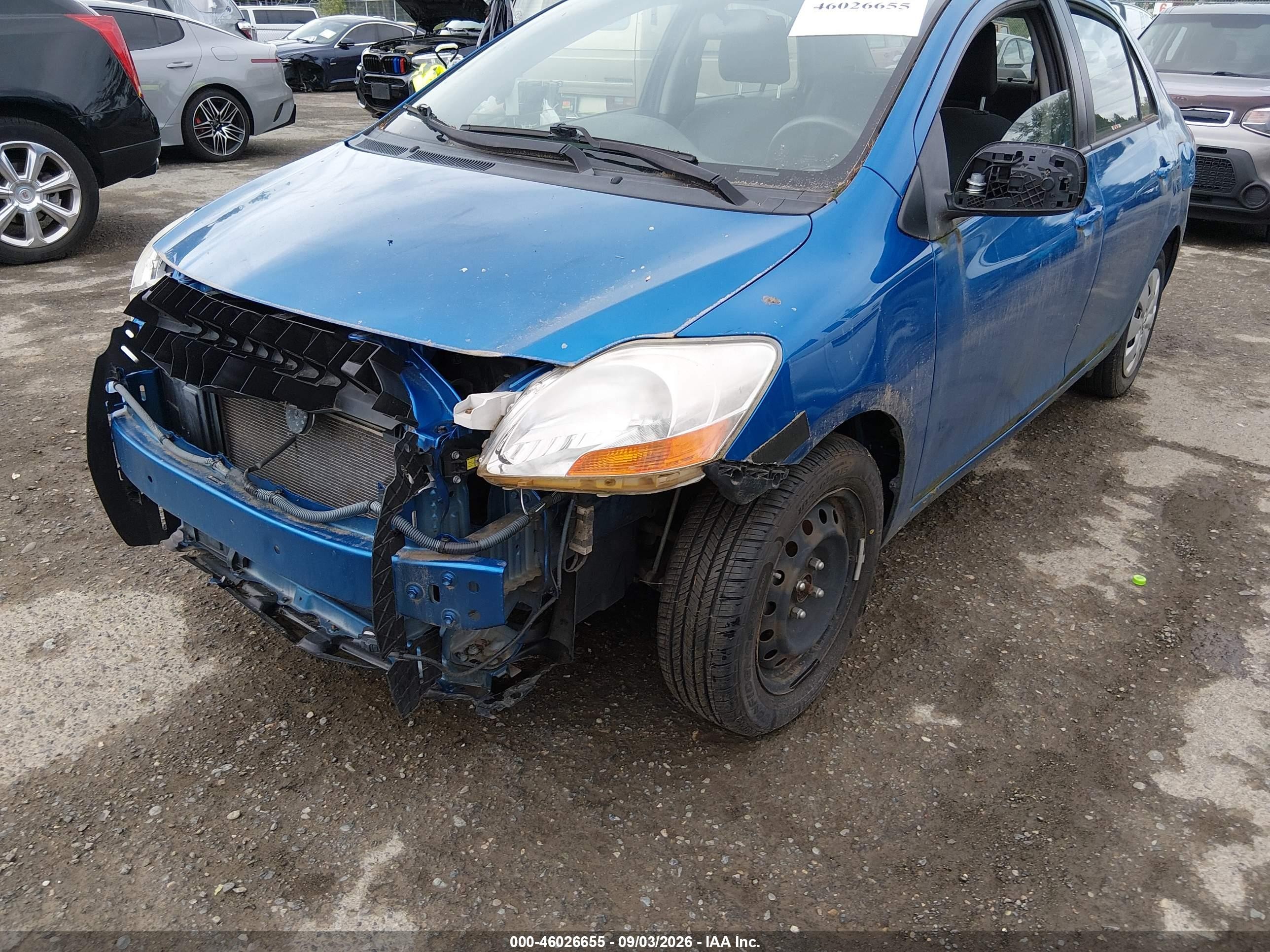 2010 Toyota Yaris   Blue vin: JTDBT4K31A1359495