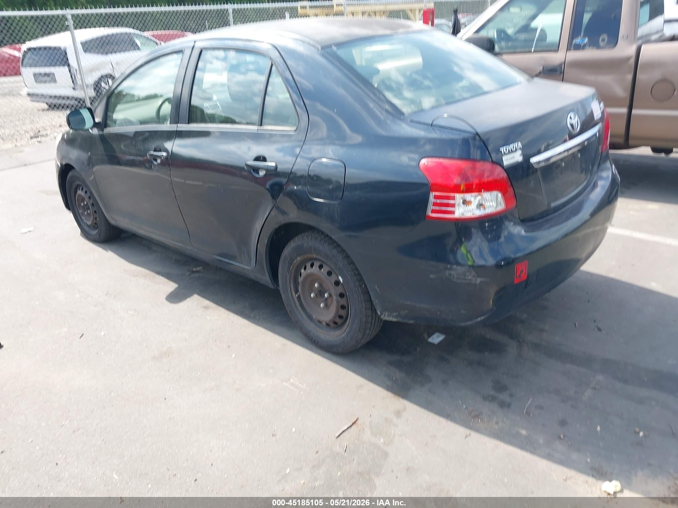 2010 Toyota Yaris   Black vin: JTDBT4K31A1367225