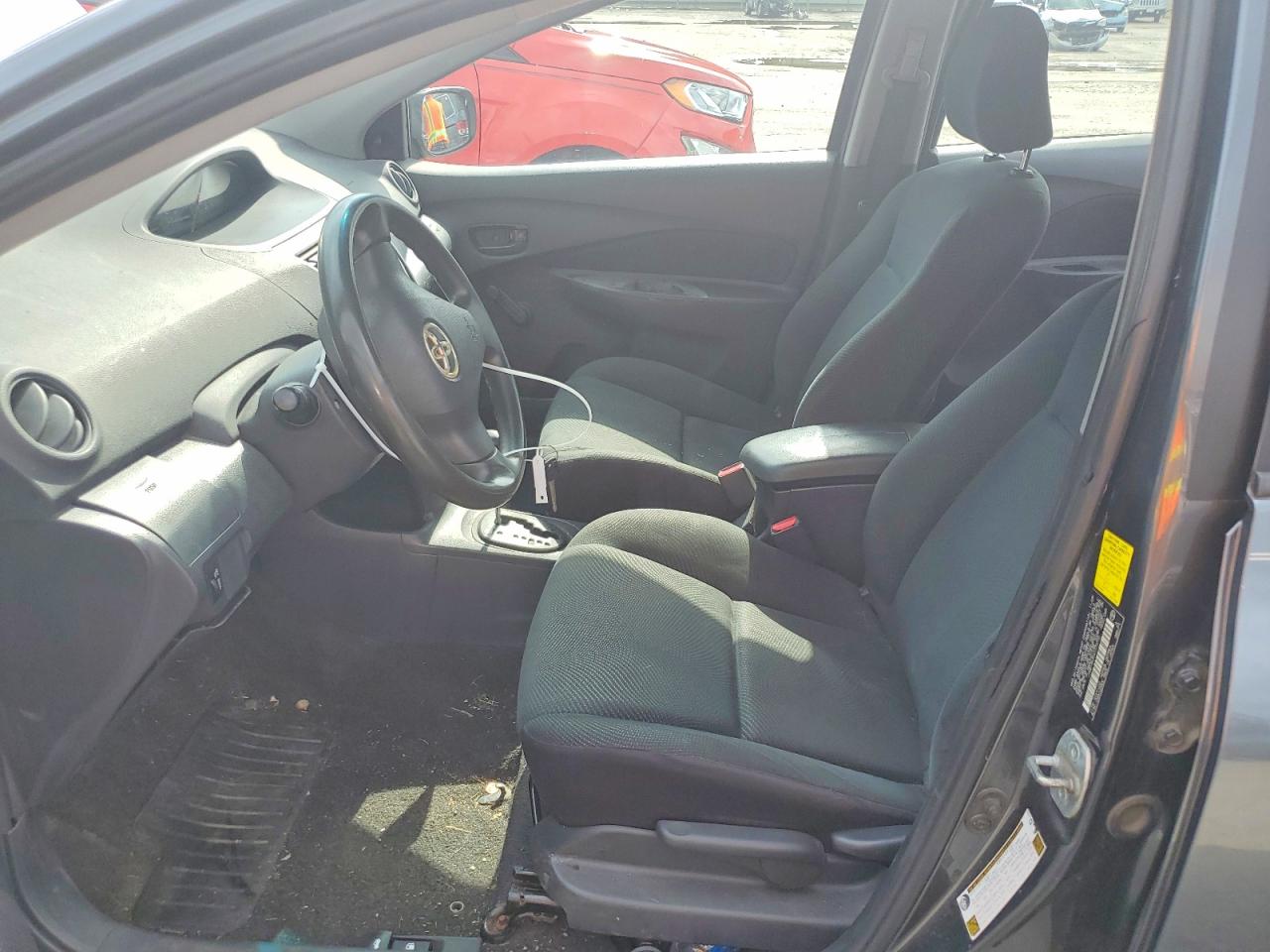 2010 Toyota Yaris Base Blue vin: JTDBT4K31A1373770