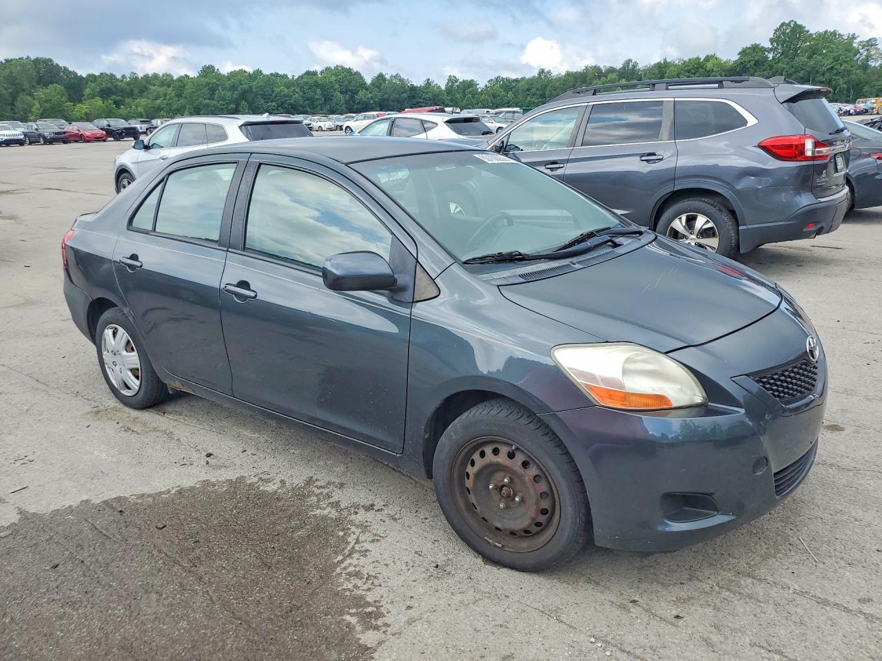 2010 Toyota Yaris Base Blue vin: JTDBT4K31A1373770