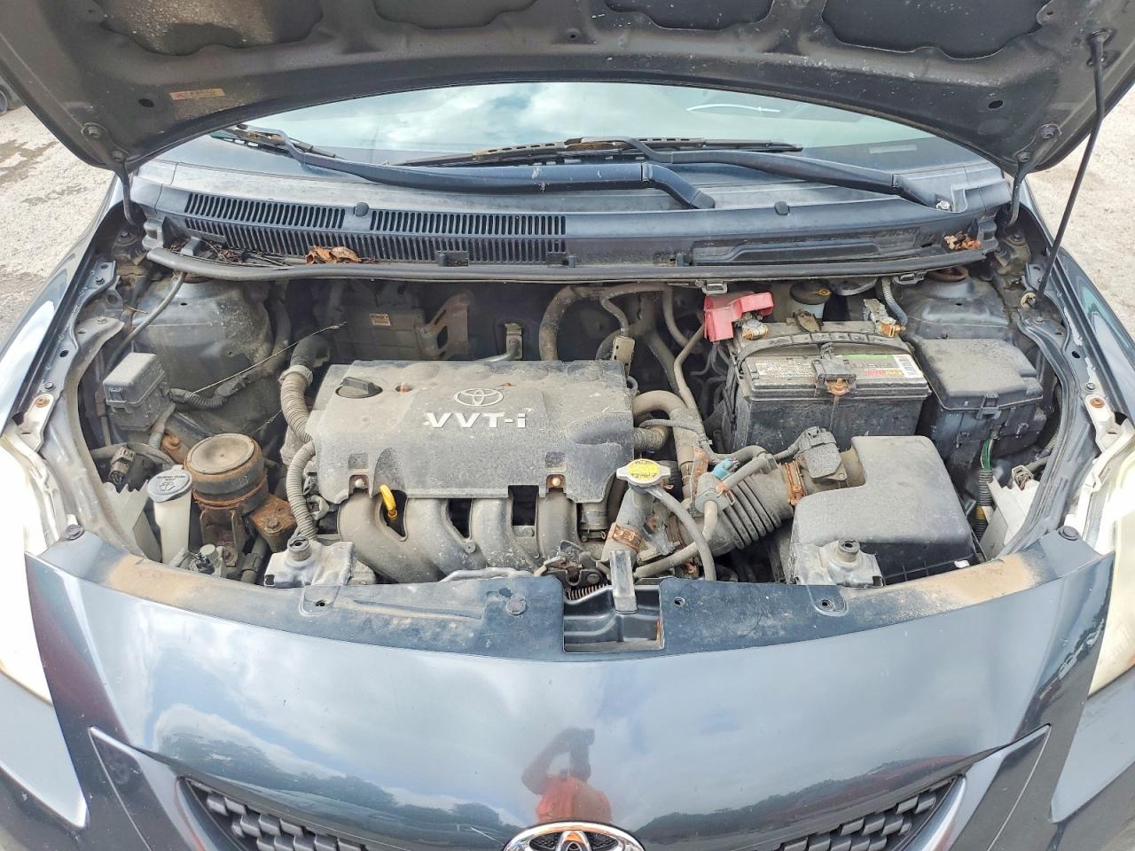 2010 Toyota Yaris Base Blue vin: JTDBT4K31A1373770