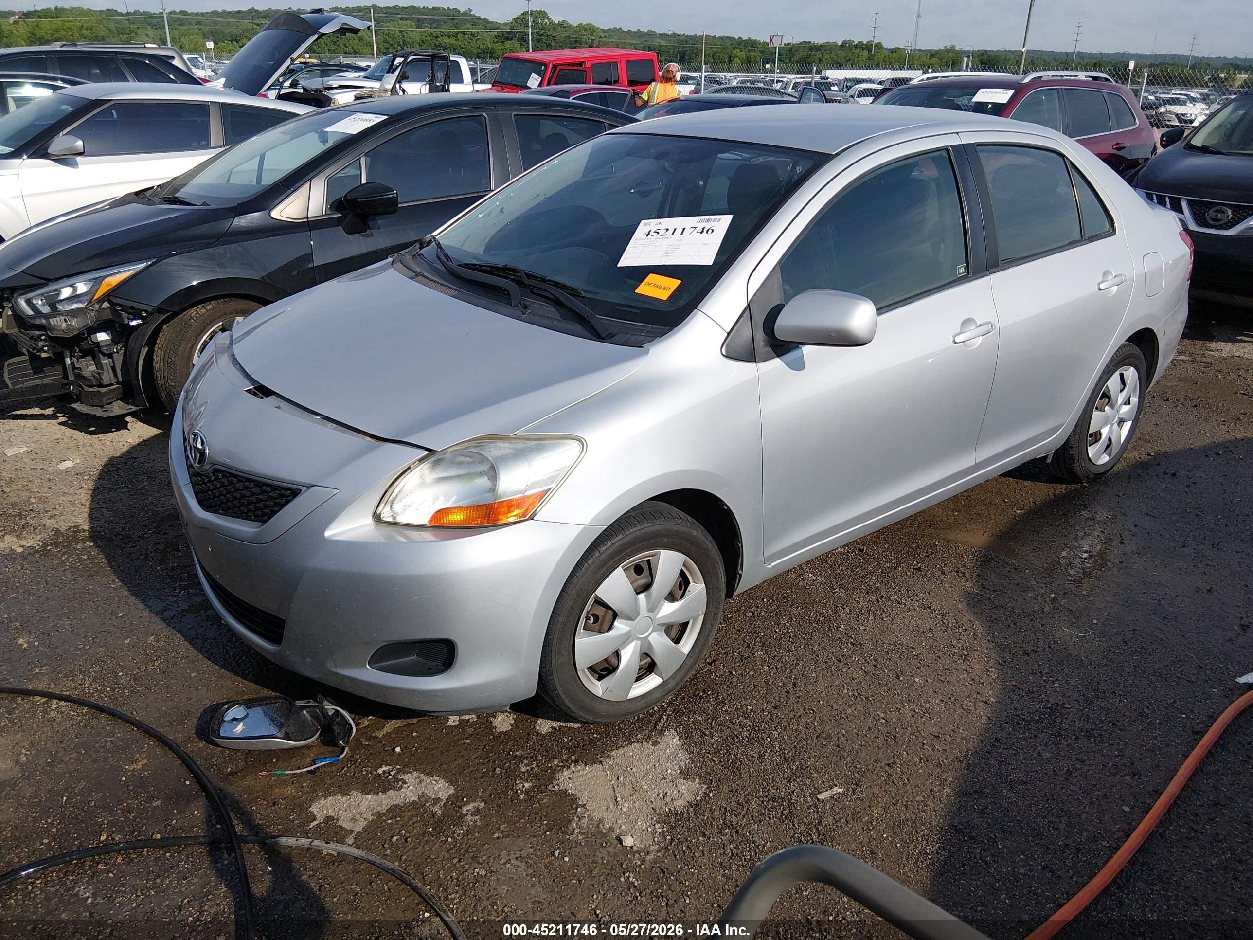 2010 Toyota Yaris   Silver vin: JTDBT4K31A4066422