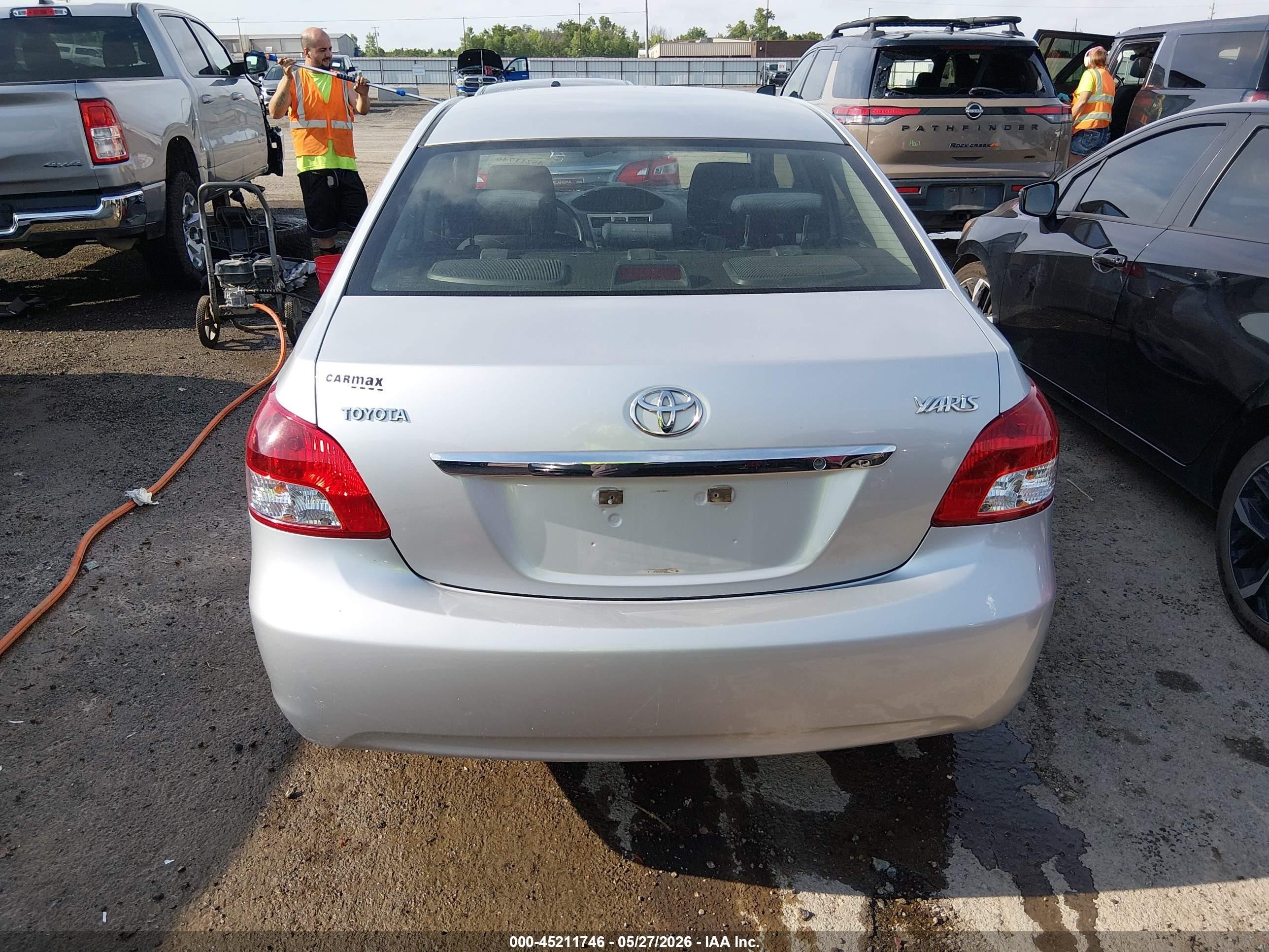 2010 Toyota Yaris   Silver vin: JTDBT4K31A4066422