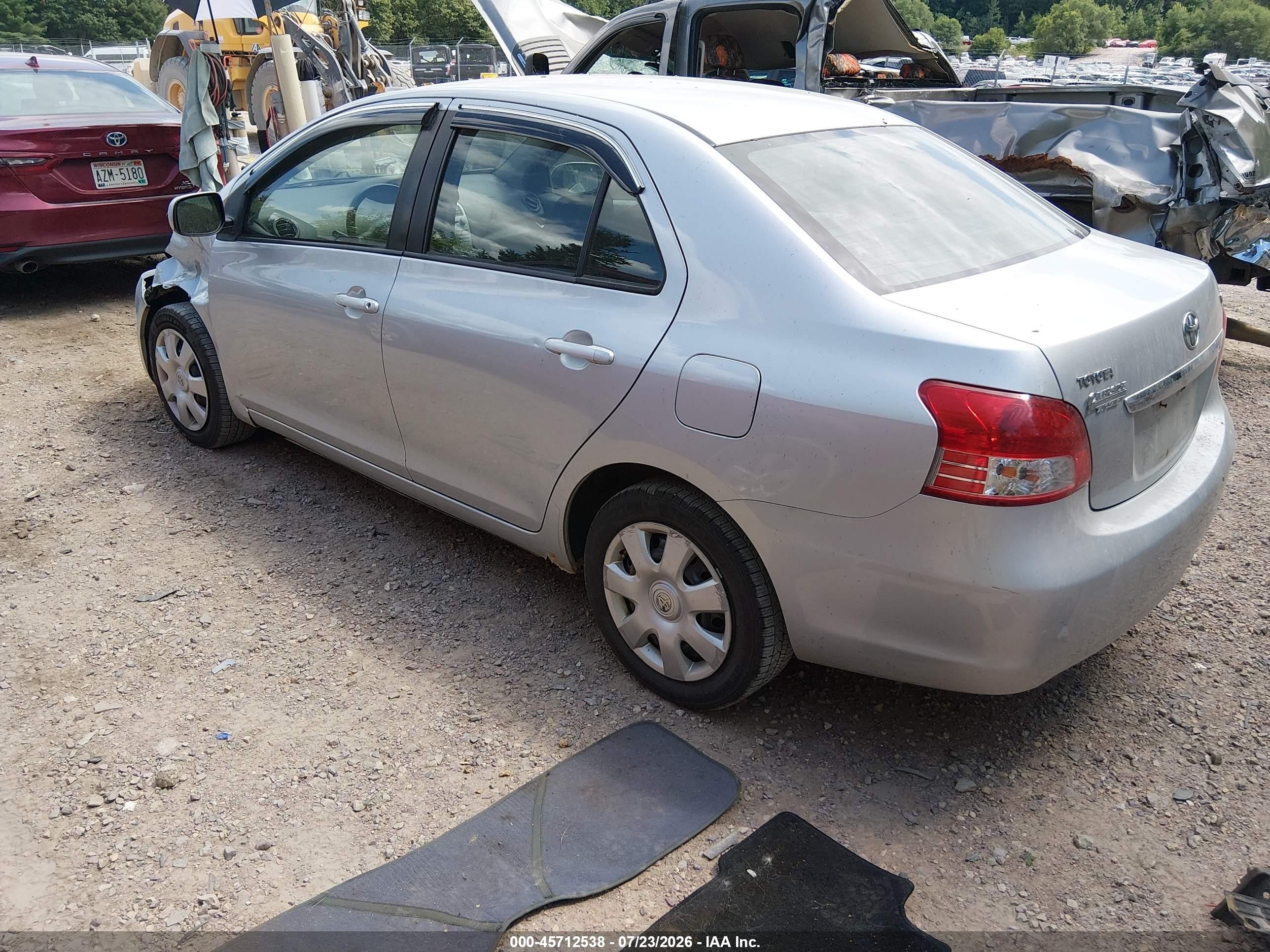 2010 Toyota Yaris   Silver vin: JTDBT4K31A4071345