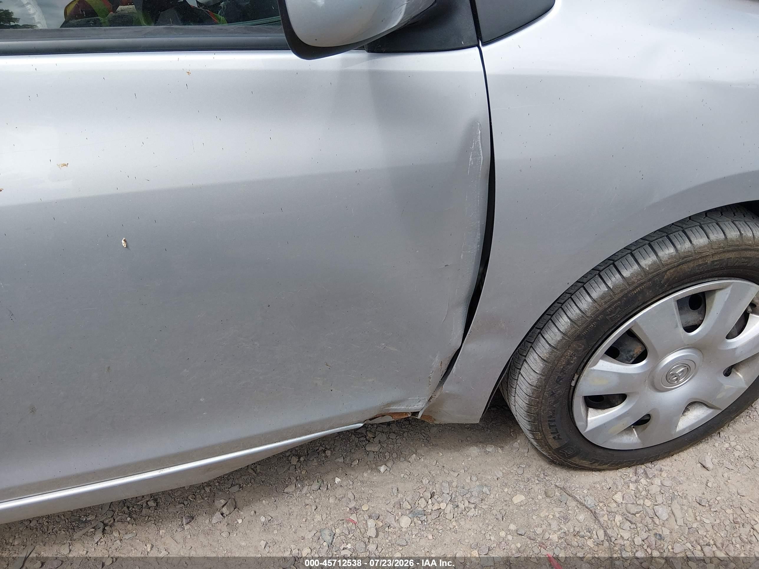 2010 Toyota Yaris   Silver vin: JTDBT4K31A4071345