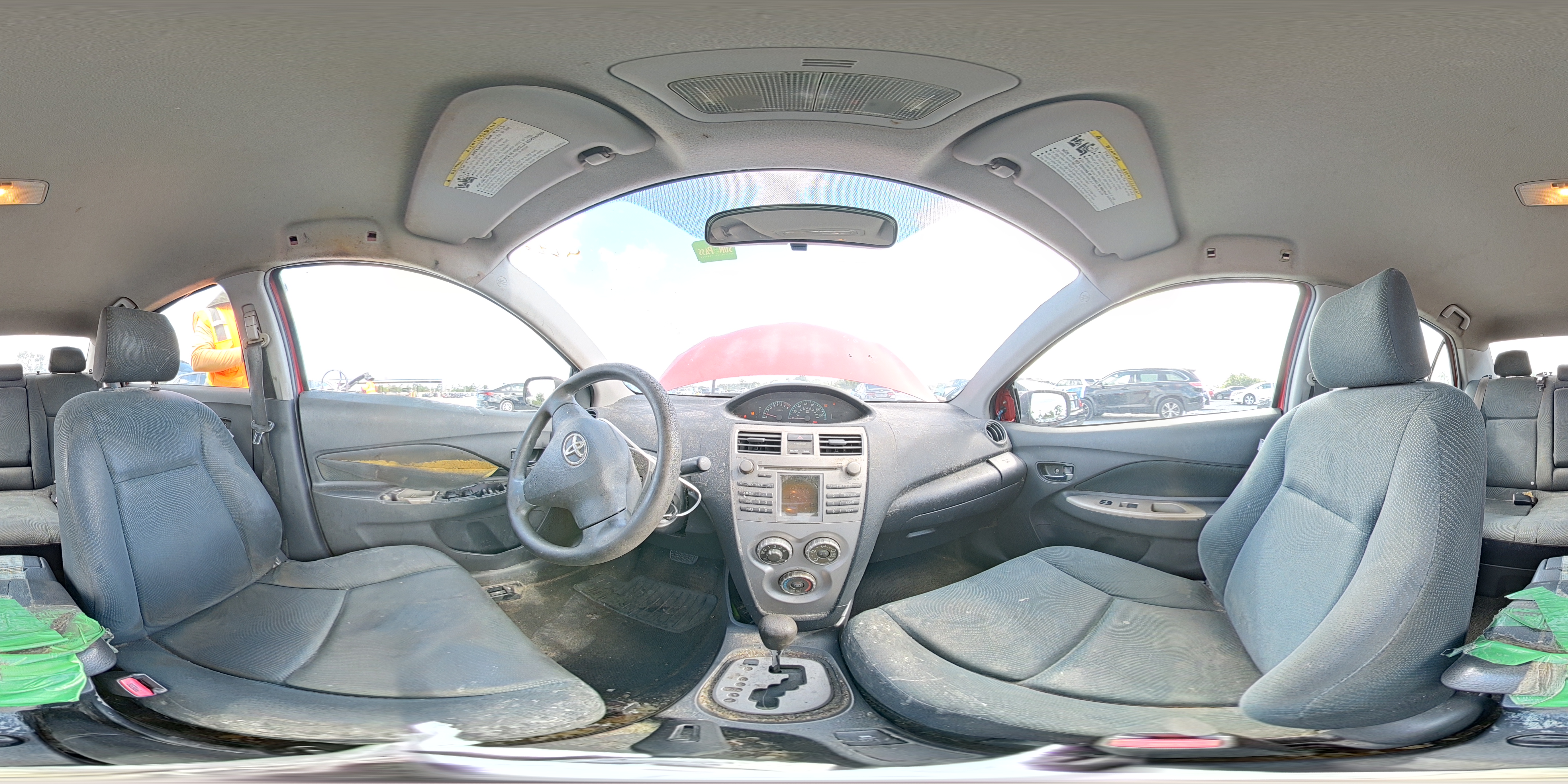 2011 Toyota Yaris Base Red vin: JTDBT4K31B1408292