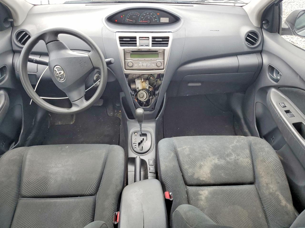 2012 Toyota Yaris Fleet Silver vin: JTDBT4K31C1414420