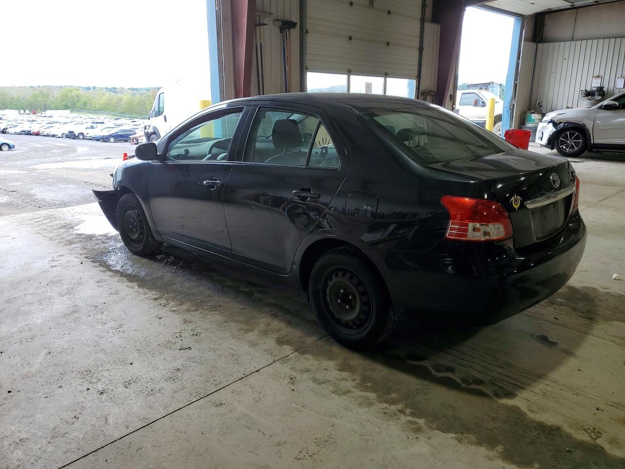 2012 Toyota Yaris Fleet Black vin: JTDBT4K31C1414482