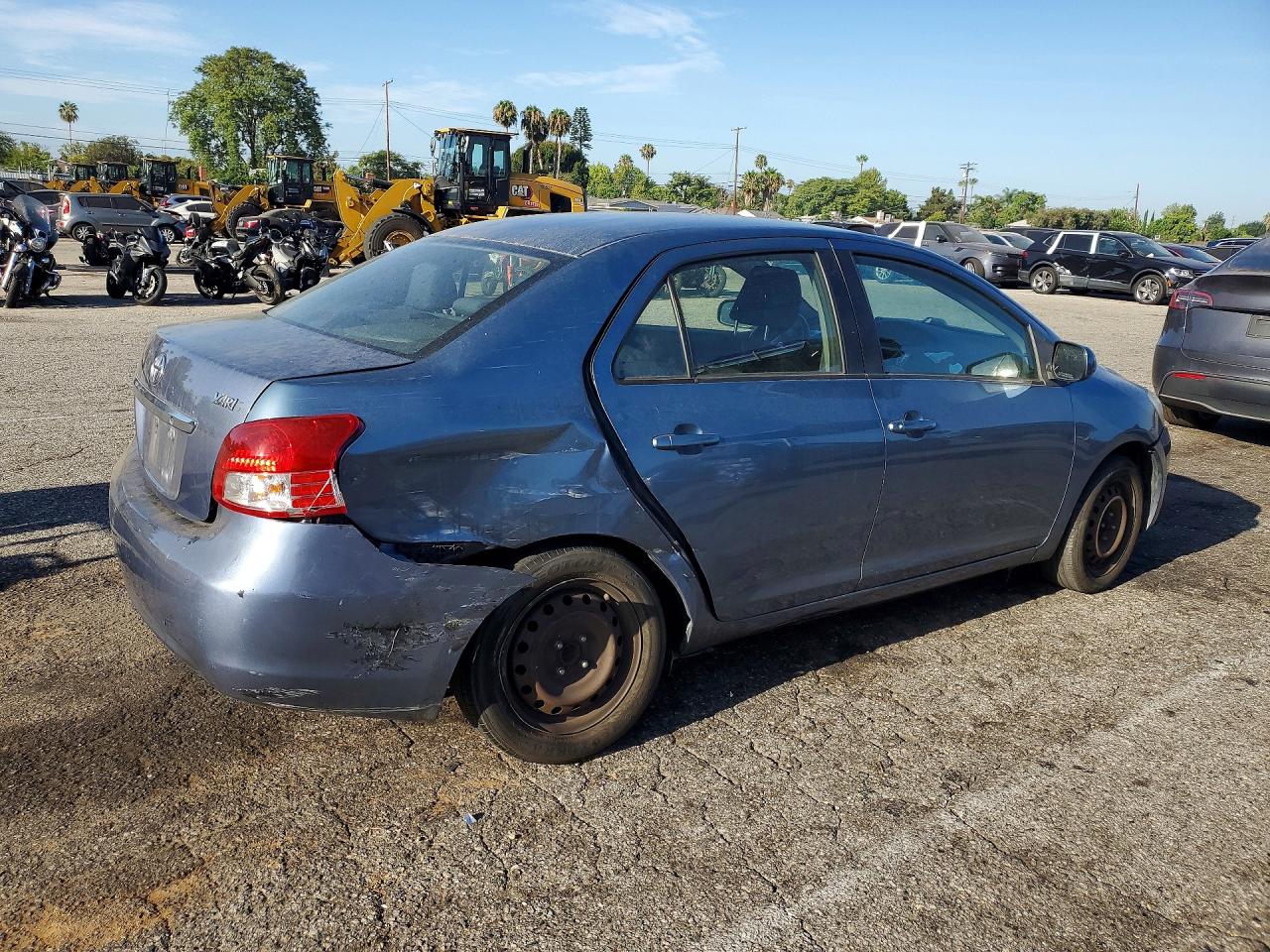 2012 Toyota Yaris Fleet Blue vin: JTDBT4K31CL016855
