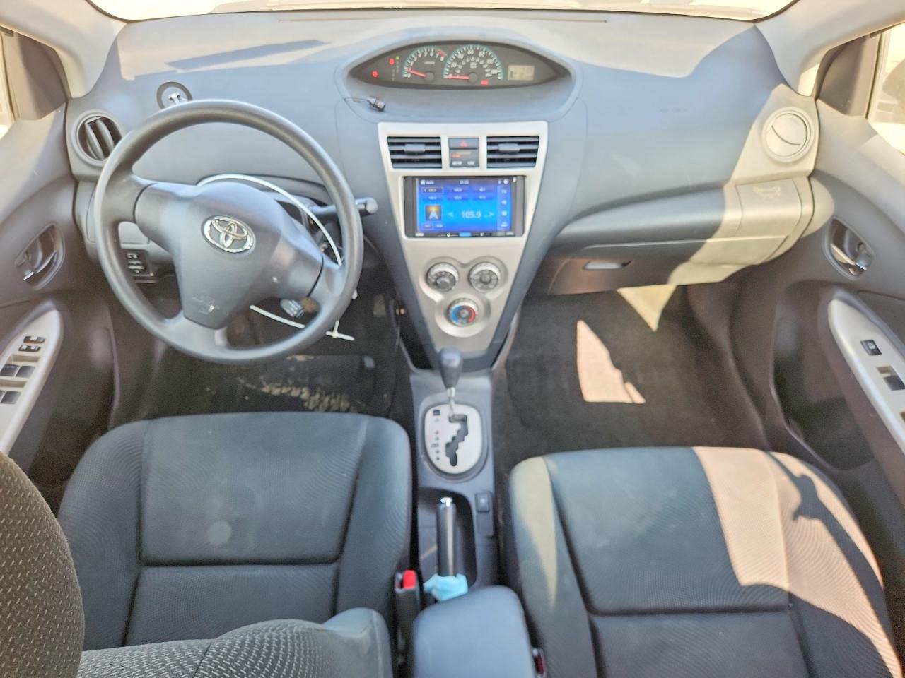 2010 Toyota Yaris Base Silver vin: JTDBT4K32A1357819