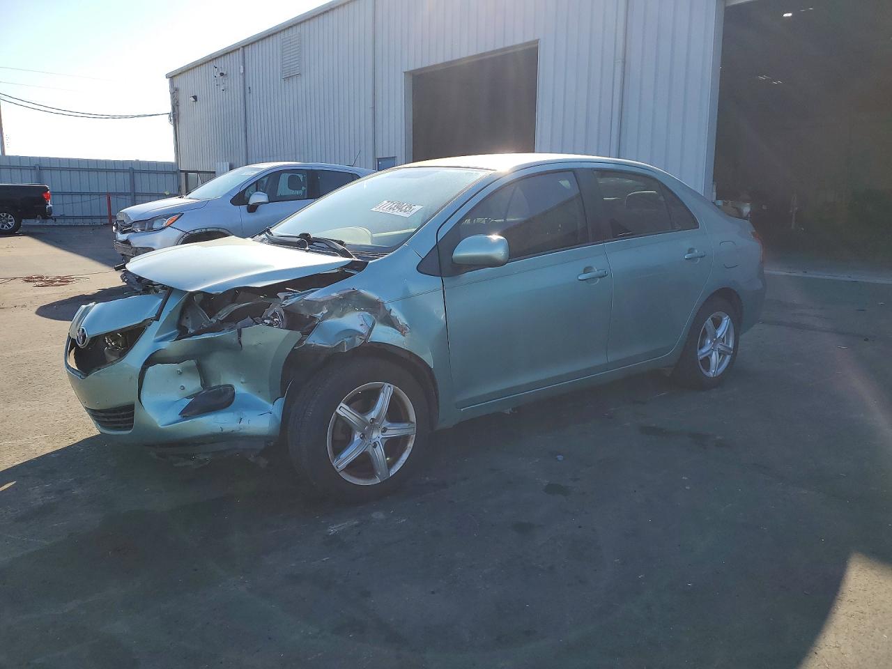2010 Toyota Yaris Blue vin: JTDBT4K32A1369274