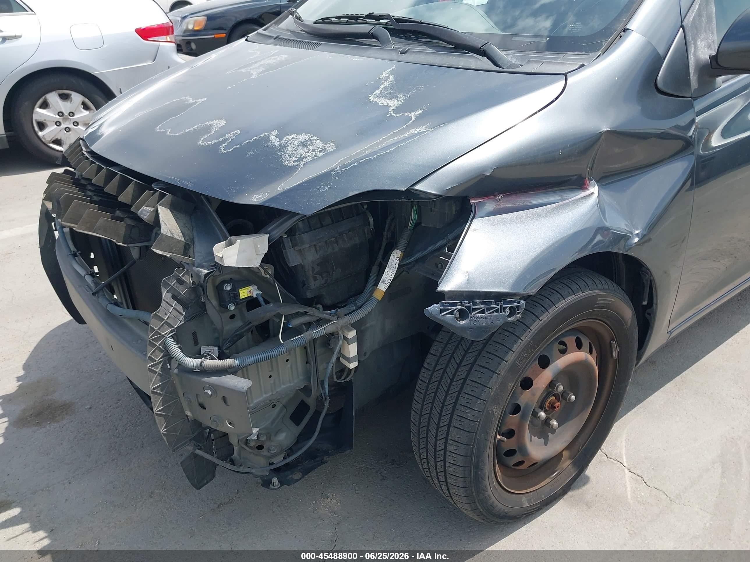 2010 Toyota Yaris   Gray vin: JTDBT4K32A1391968
