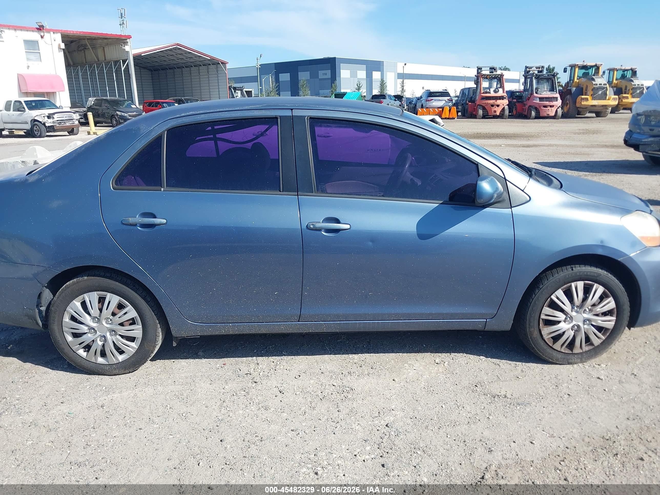 2010 Toyota Yaris   Light Blue vin: JTDBT4K32A1392599
