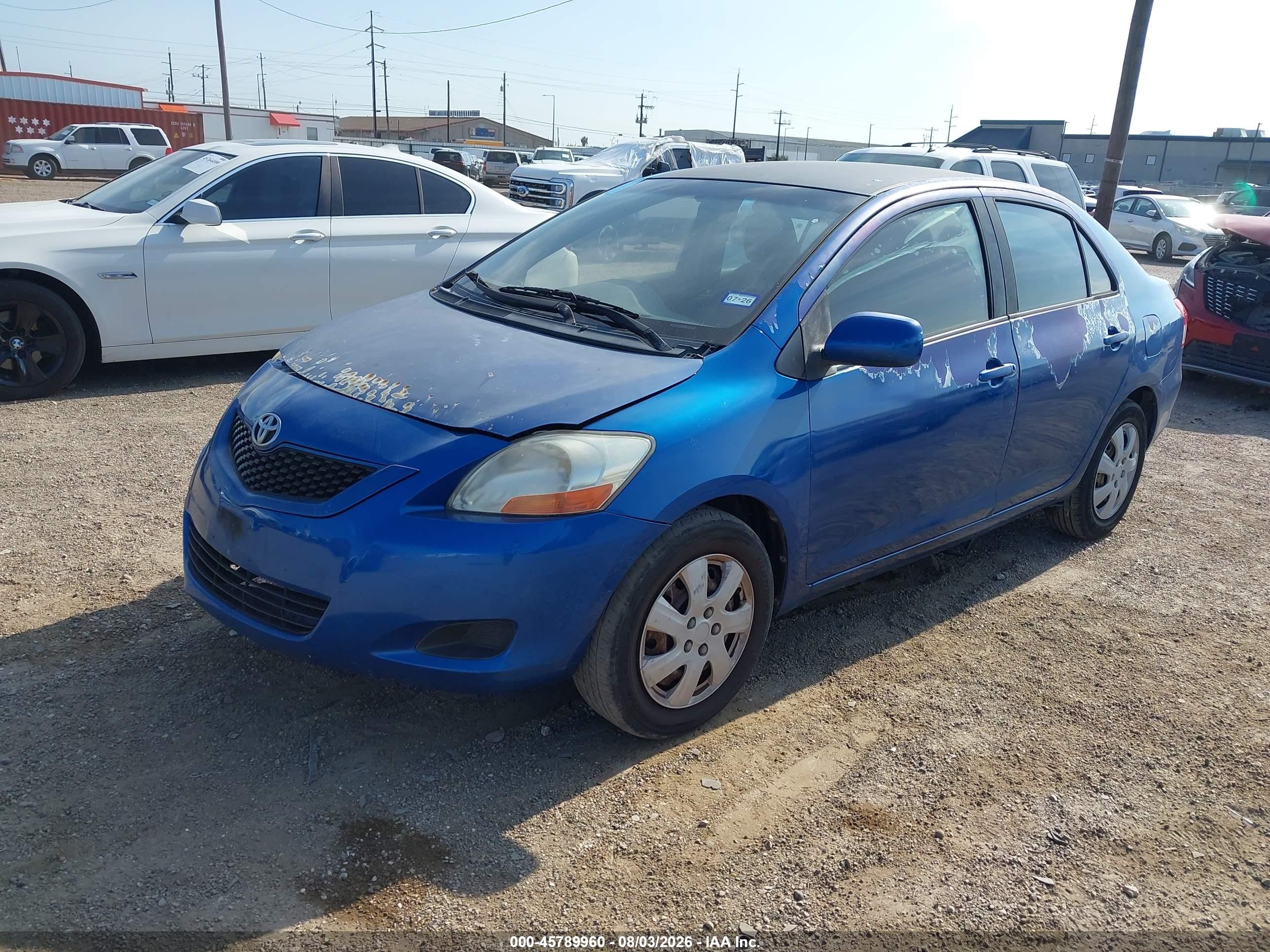 2010 Toyota Yaris   Синий vin: JTDBT4K32A4070494