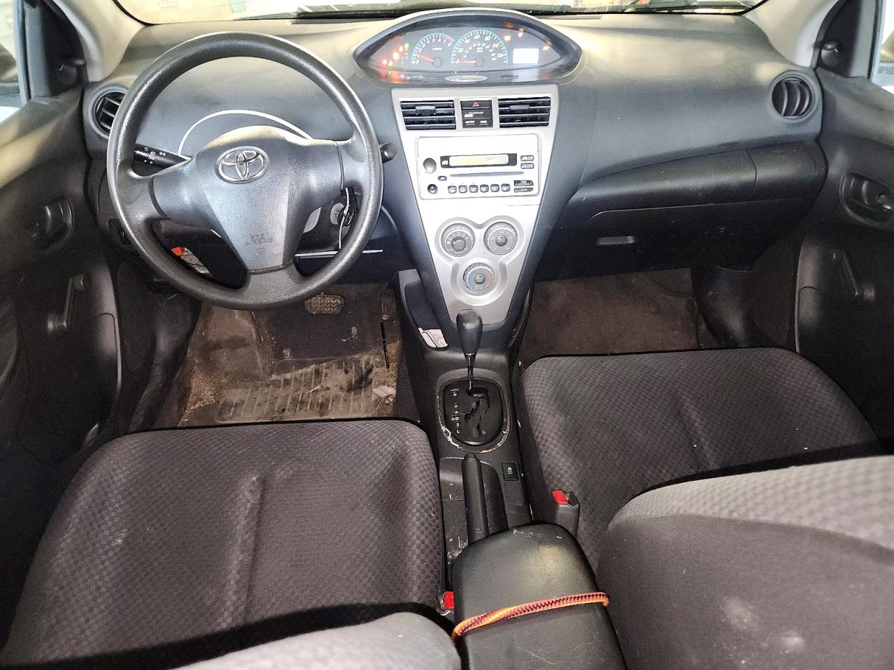 2010 Toyota Yaris Base Blue vin: JTDBT4K32A4073038