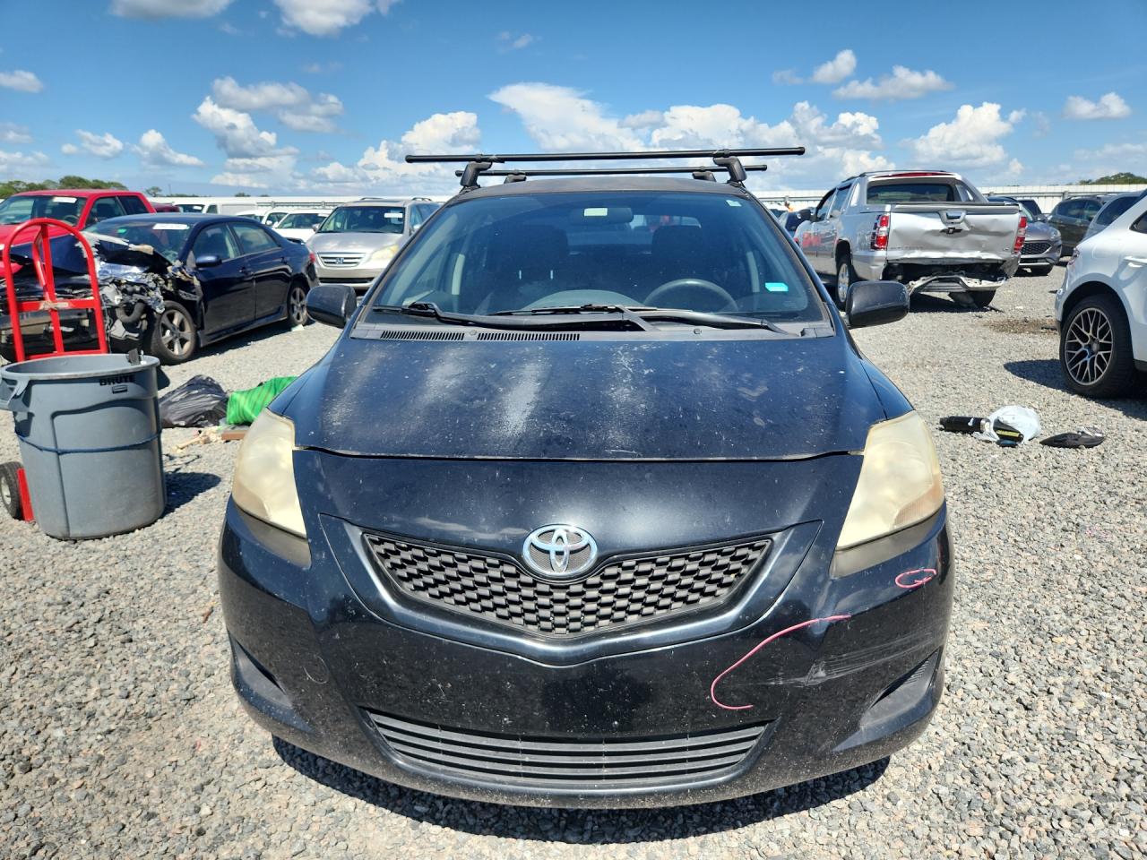 2012 Toyota Yaris Fleet Черный vin: JTDBT4K32C1420923
